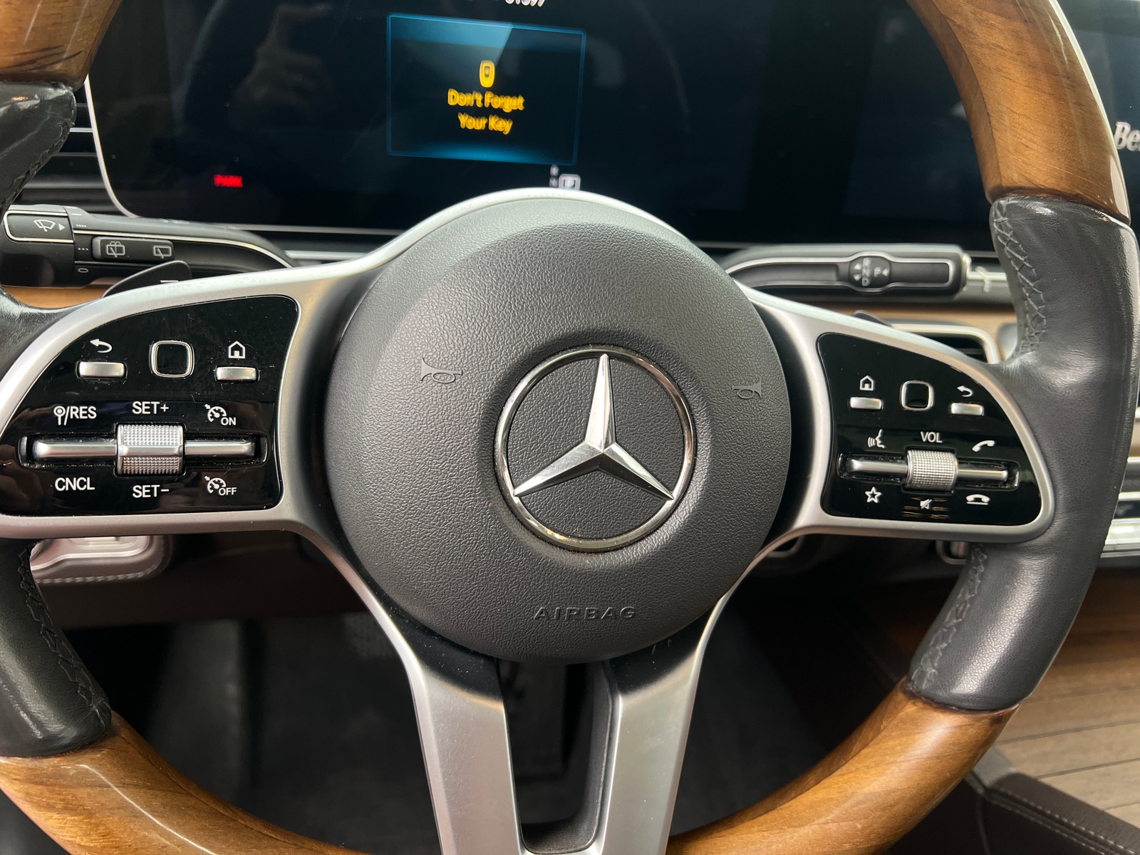 Thumbnail: 2020 Mercedes-Benz GLS - 4