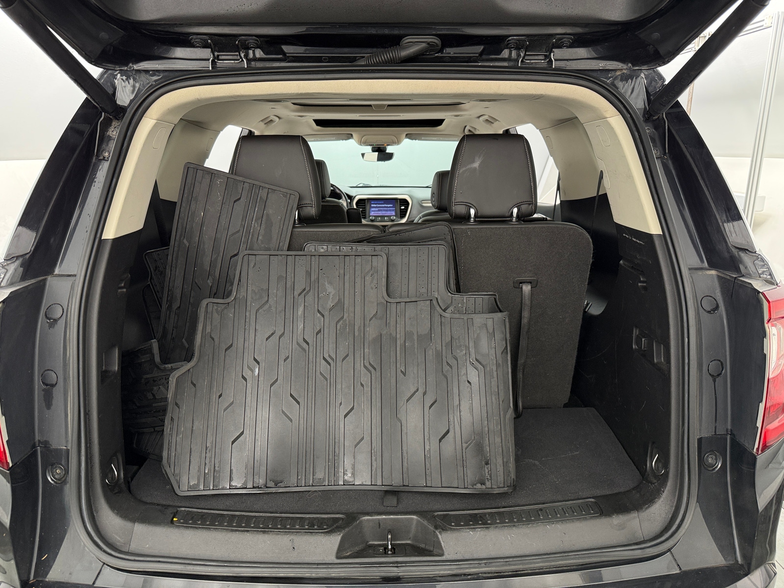 Thumbnail: 2020 GMC Acadia - 6