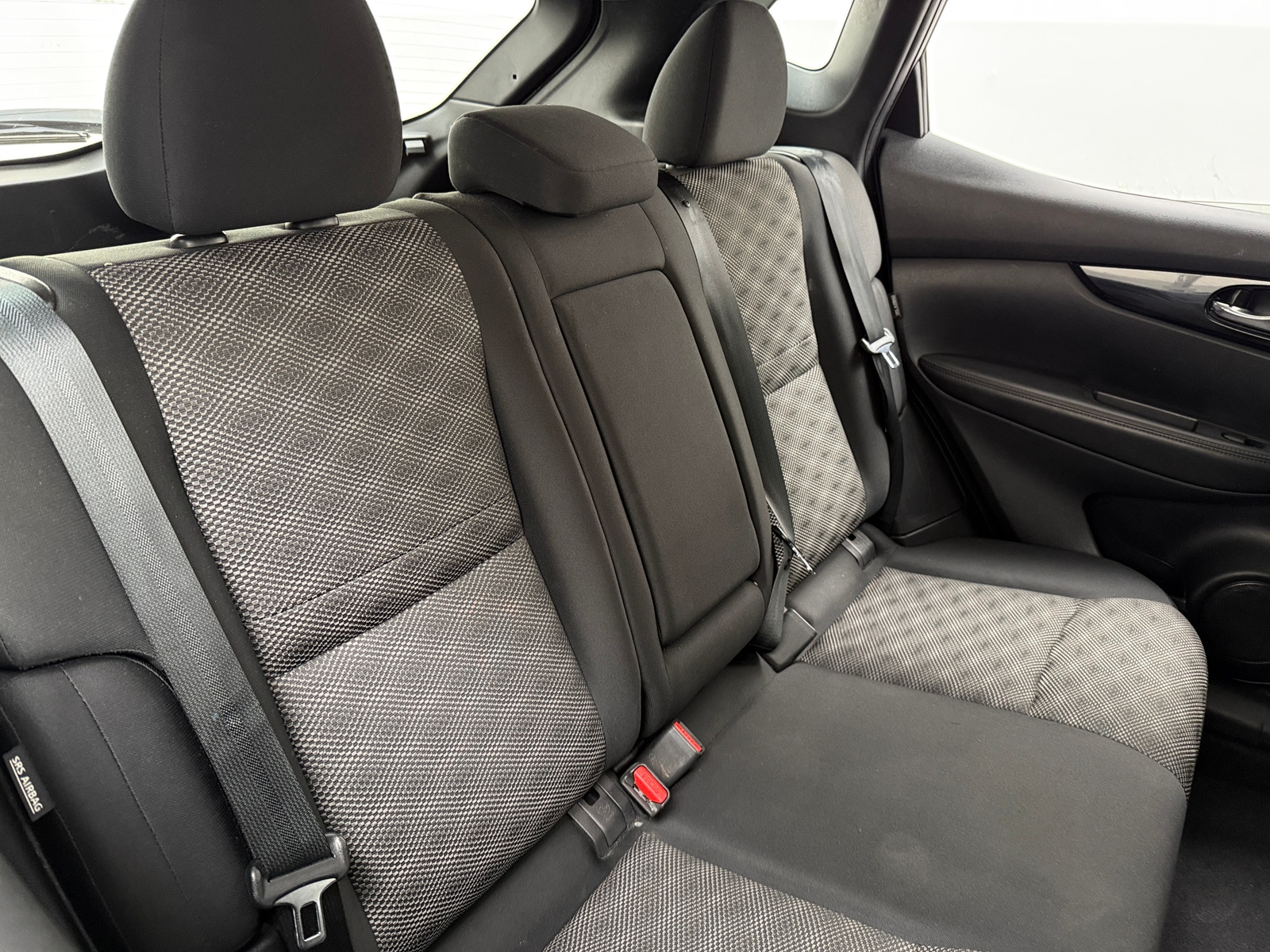 Thumbnail: 2022 Nissan Rogue Sport - 6