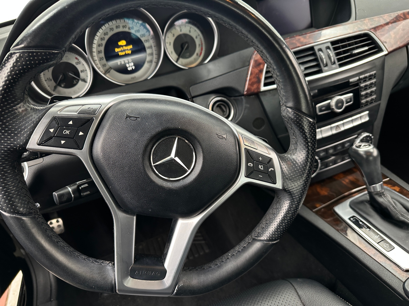 Thumbnail: 2014 Mercedes-Benz C-Class - 3