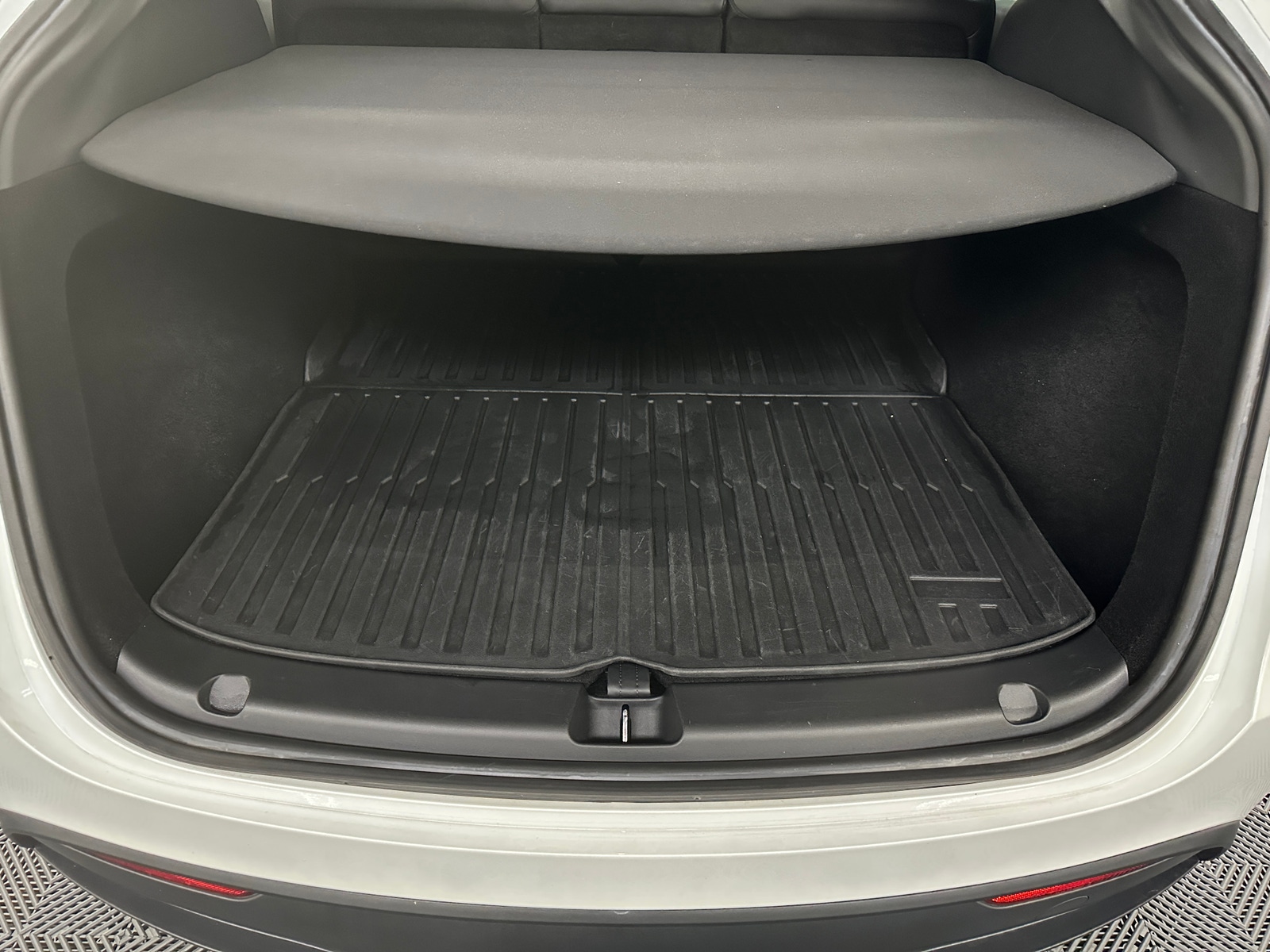 Thumbnail: 2023 Tesla Model Y - 6