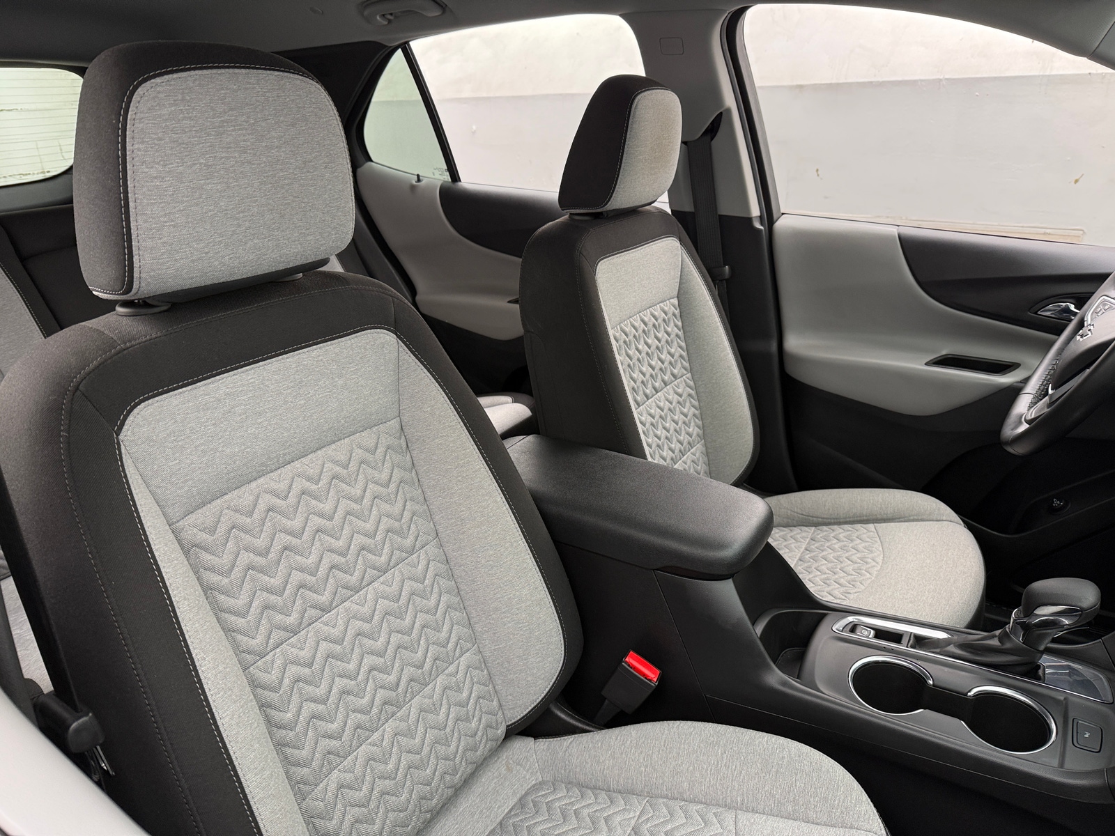 Thumbnail: 2023 Chevrolet Equinox - 2