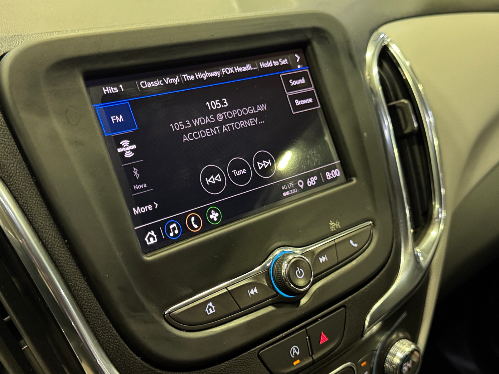 Thumbnail: 2023 Chevrolet Equinox - 4