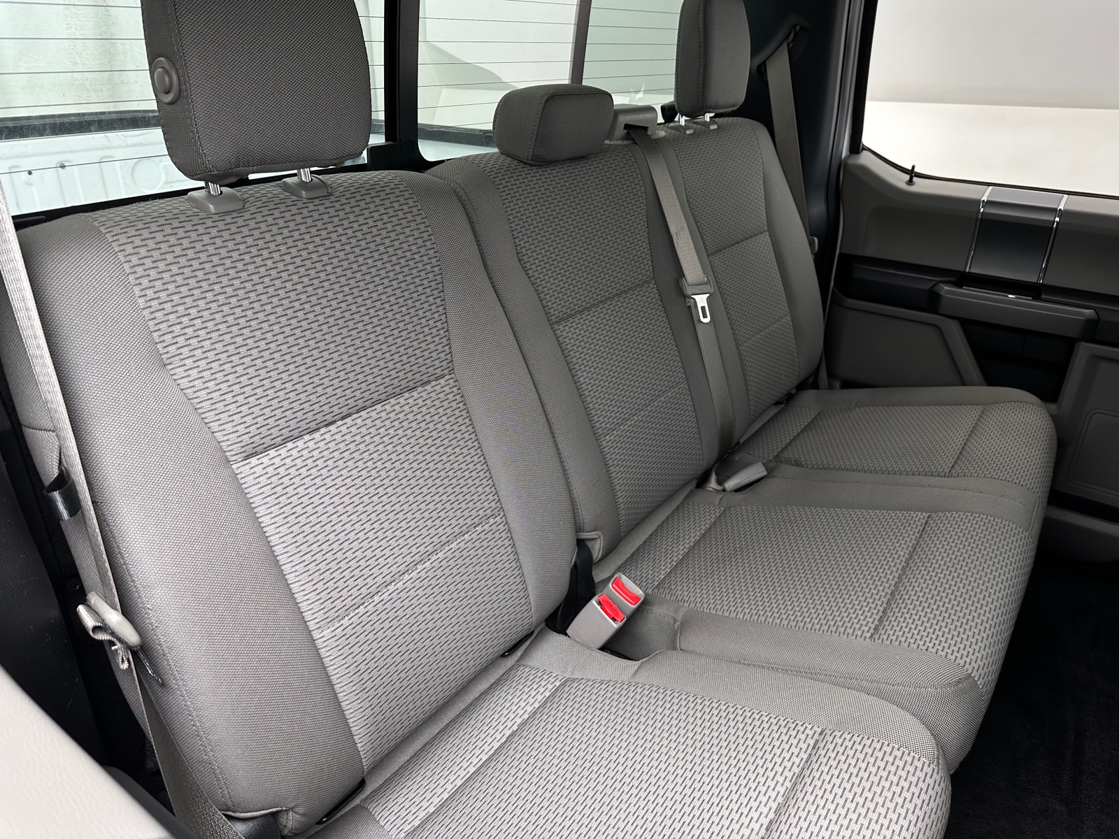 Thumbnail: 2017 Ford Econoline - 6