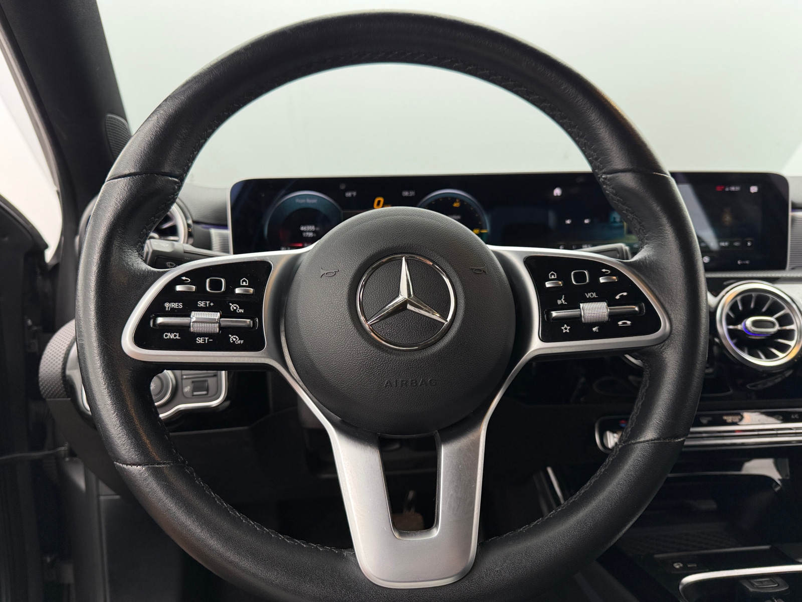 Thumbnail: 2020 Mercedes-Benz A-Class - 4
