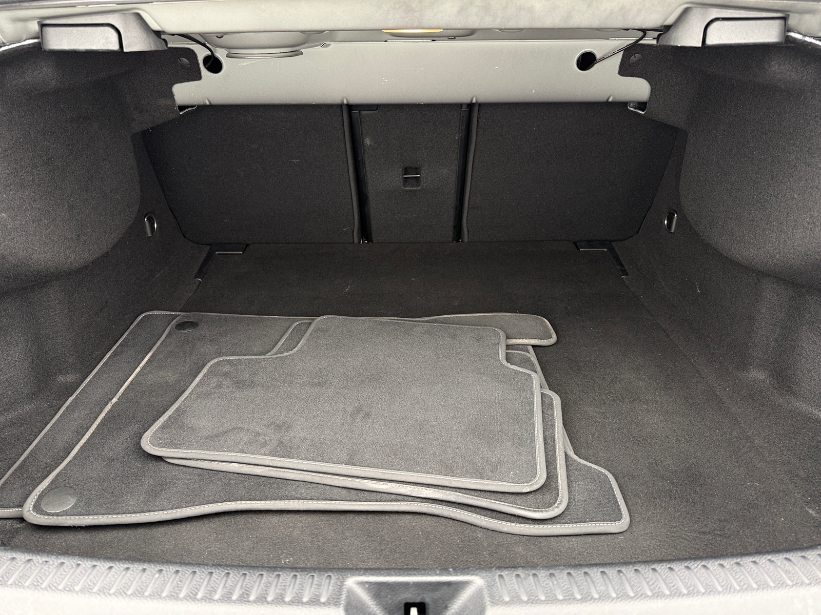 Thumbnail: 2020 Mercedes-Benz A-Class - 6