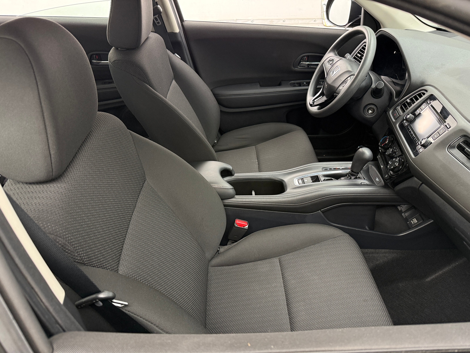 Thumbnail: 2018 Honda HR-V - 2