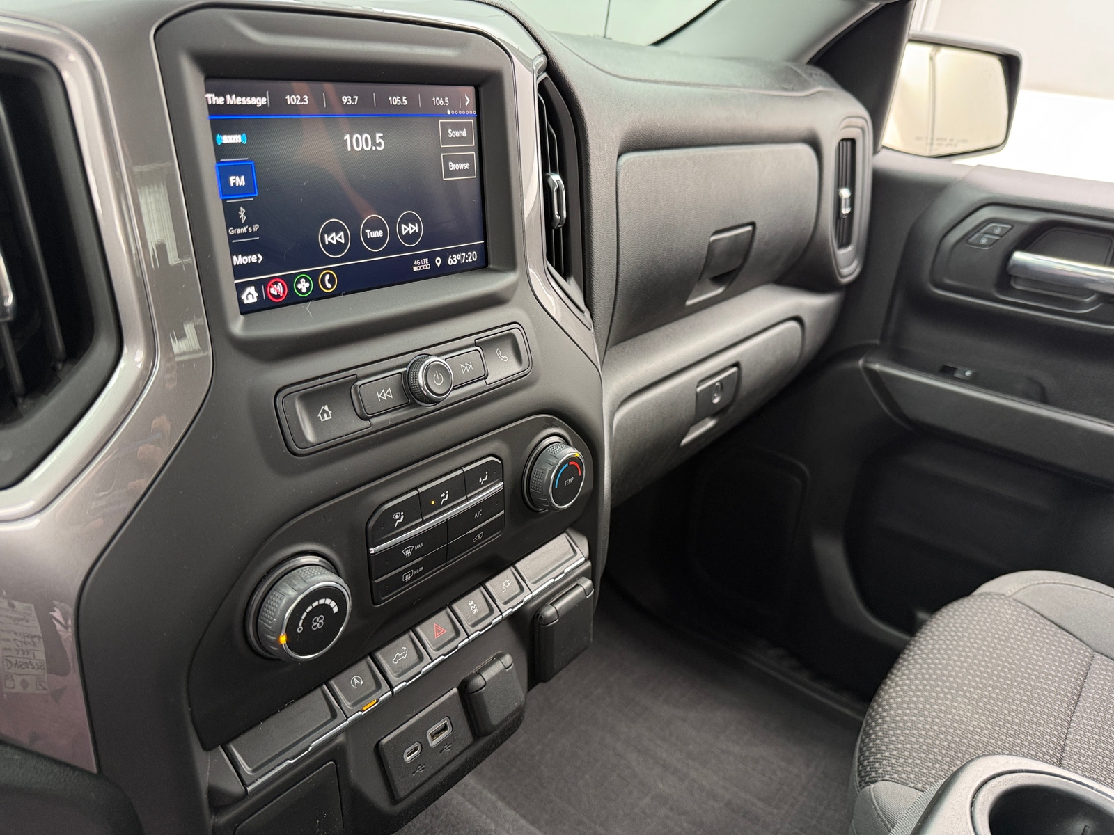 Thumbnail: 2021 Chevrolet Silverado 1500 - 4