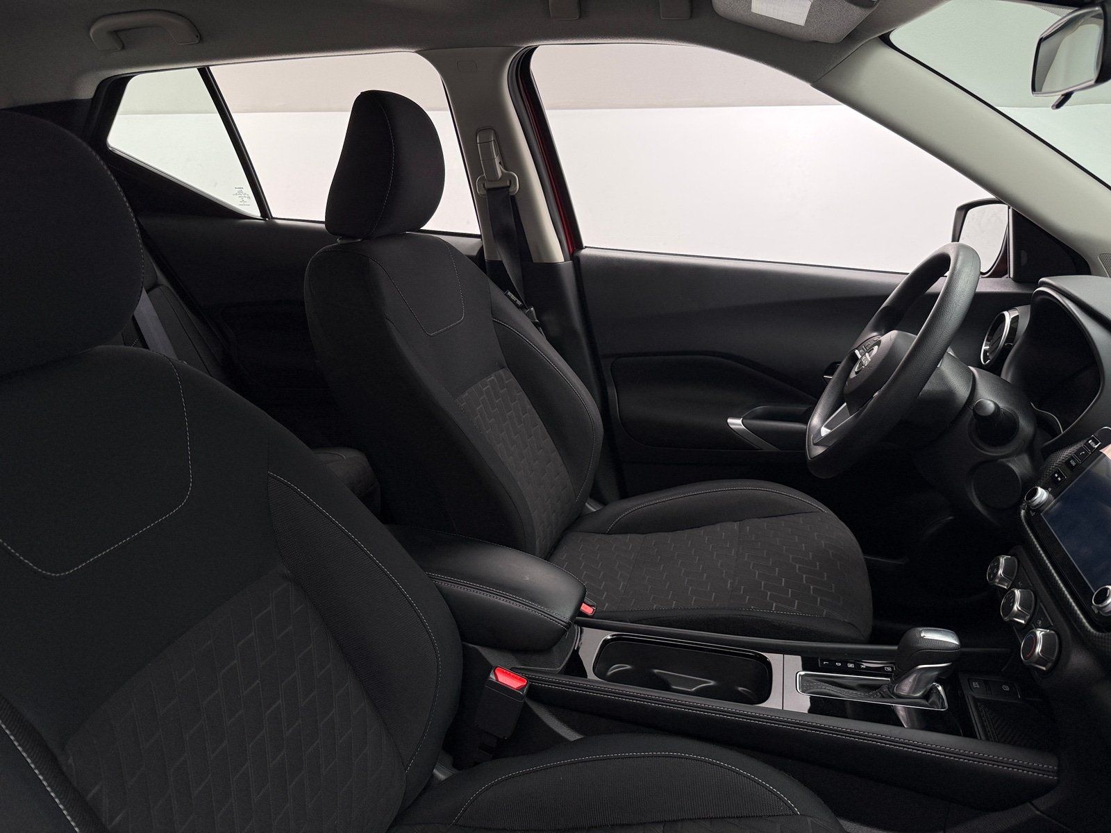 Thumbnail: 2023 Nissan Kicks - 2