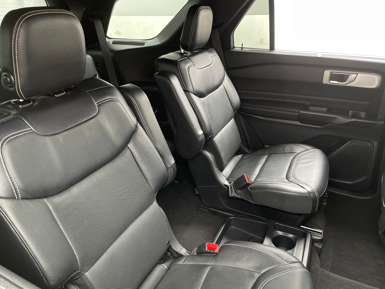 Thumbnail: 2020 Ford Explorer - 5