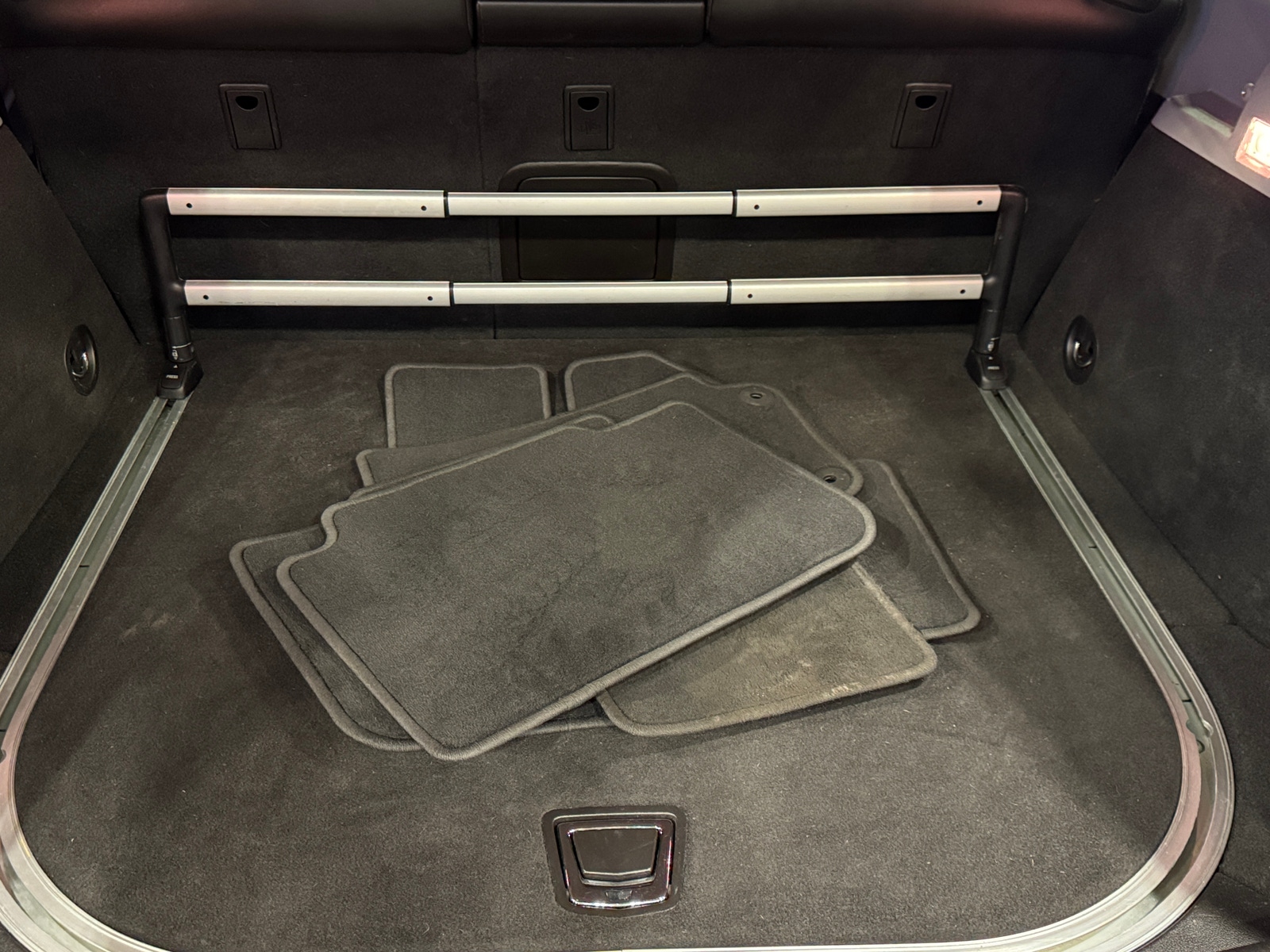 Thumbnail: 2016 Cadillac SRX - 6