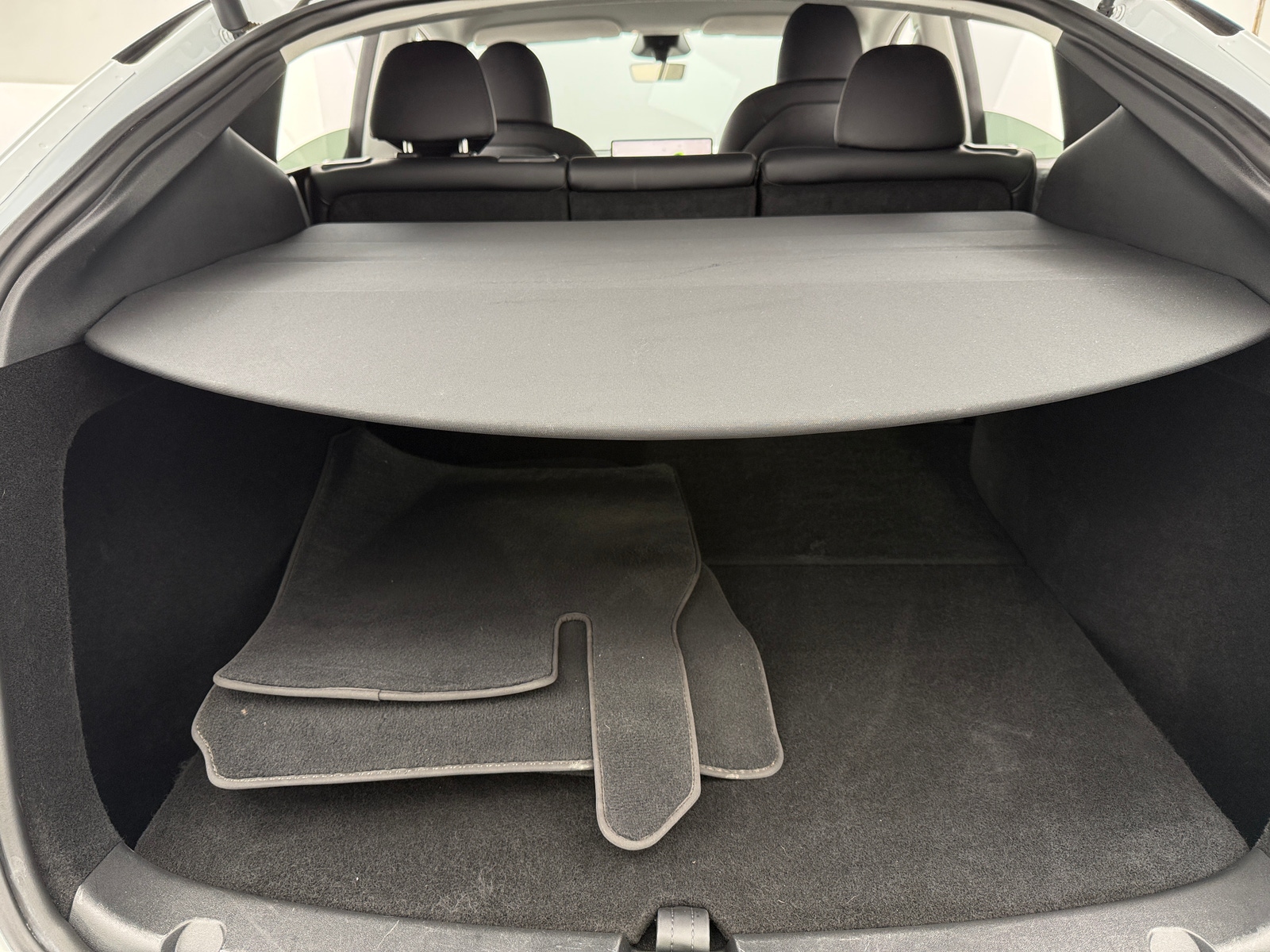 Thumbnail: 2023 Tesla Model Y - 6