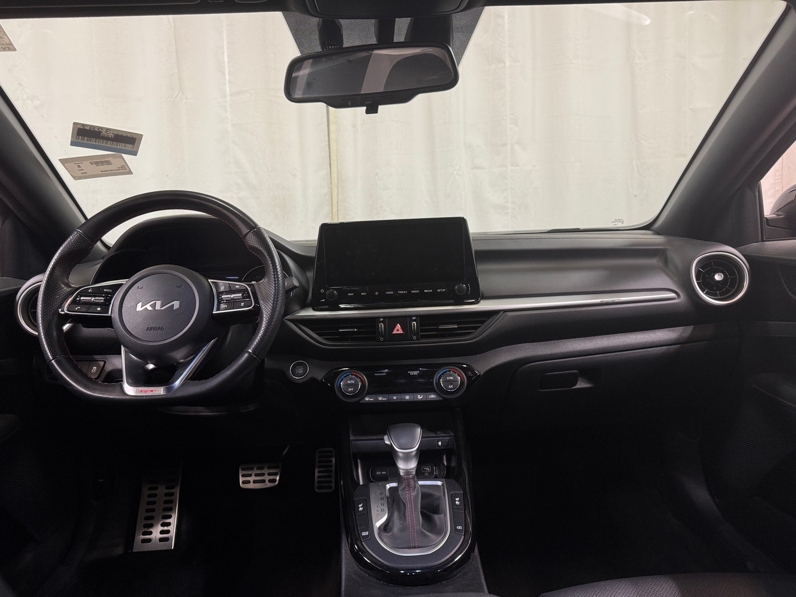 Thumbnail: 2022 Kia Forte - 2