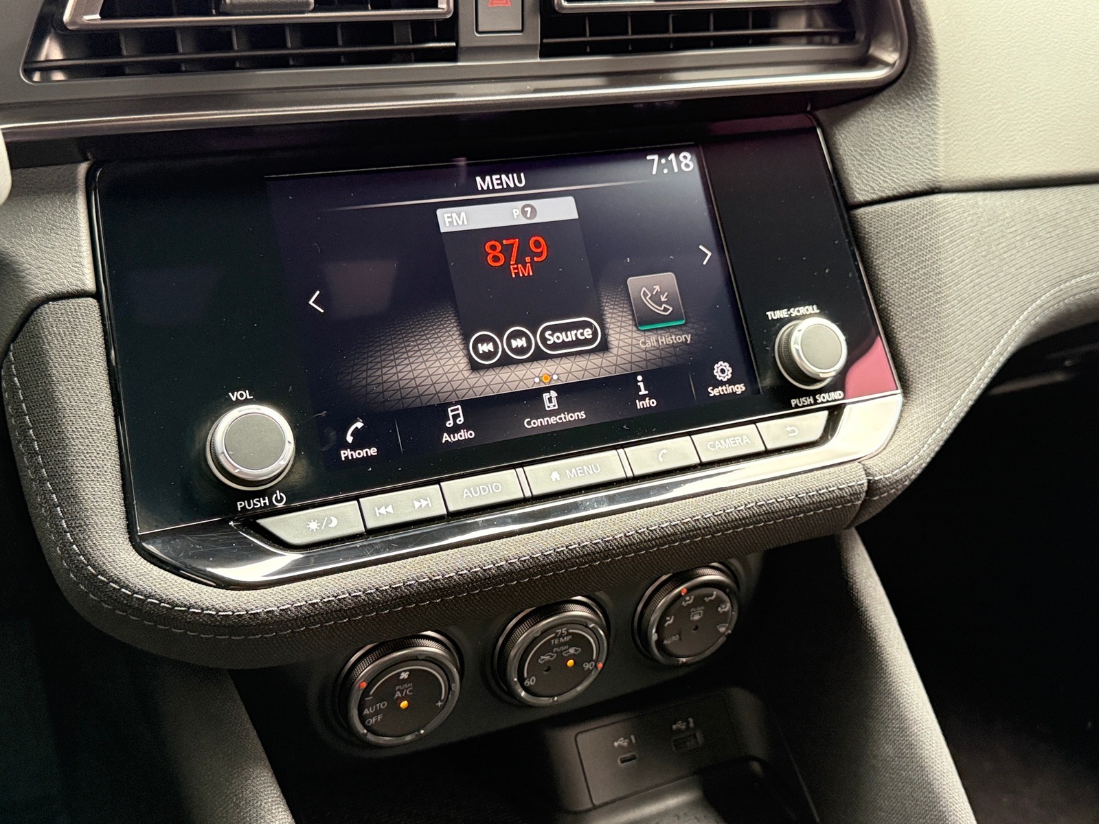 Thumbnail: 2025 Nissan Z - 3