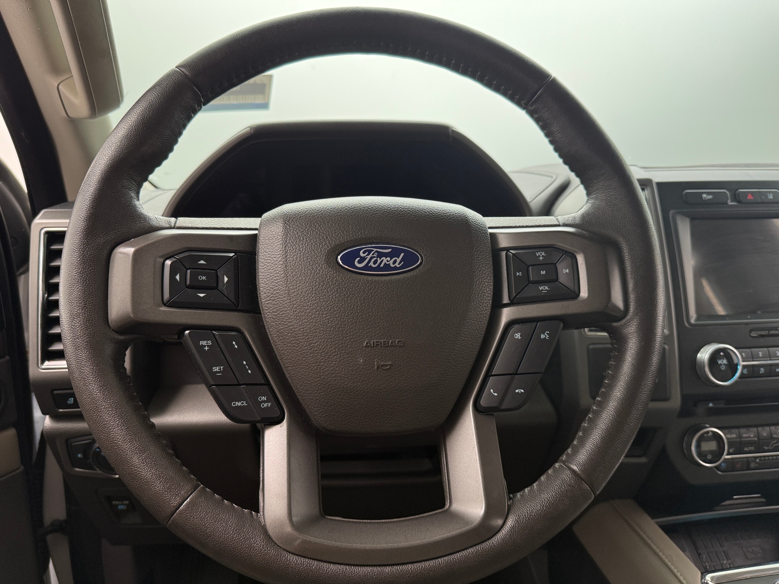 Thumbnail: 2018 Ford Expedition - 4