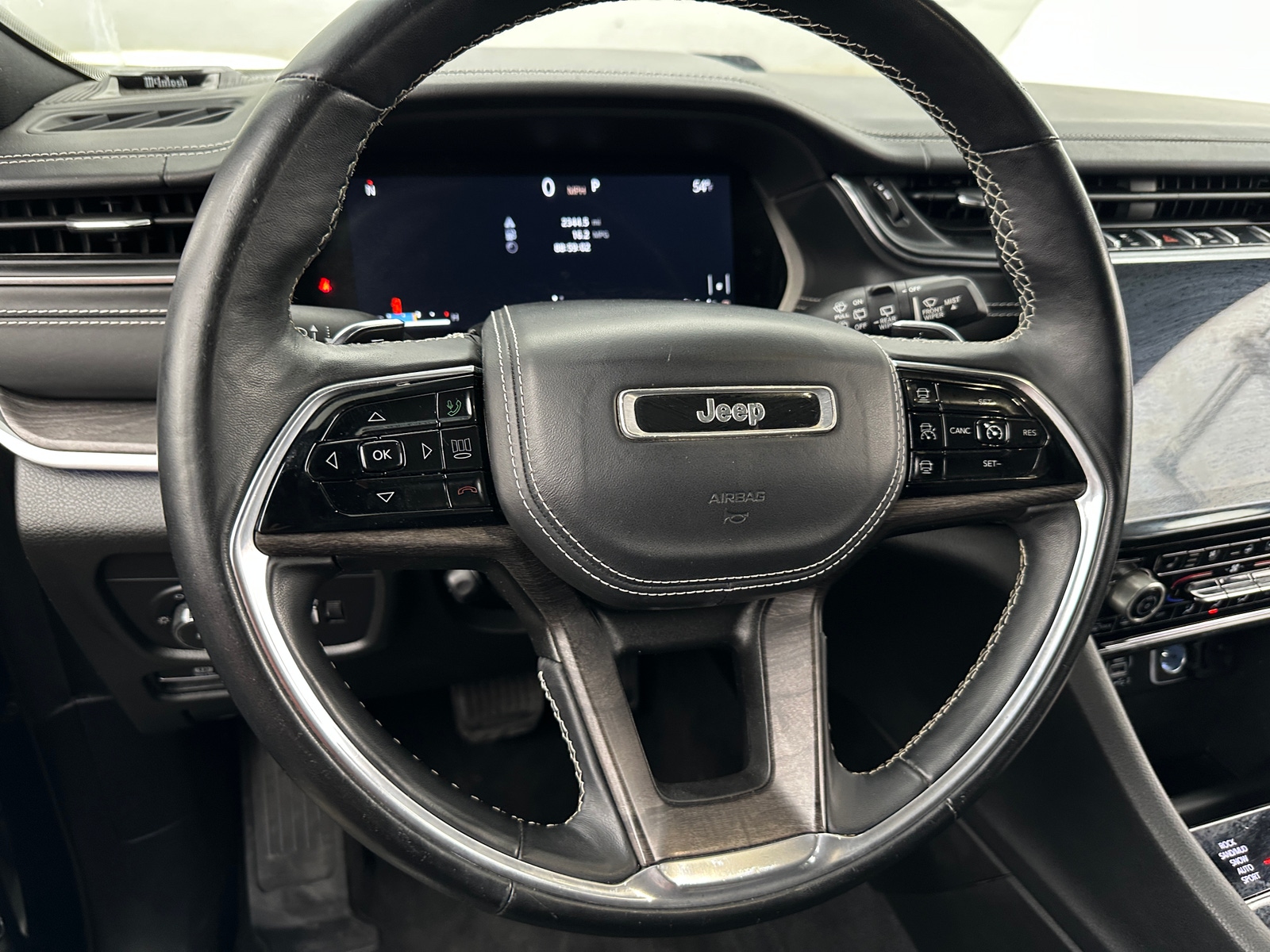 Thumbnail: 2021 Jeep Grand Cherokee L - 4