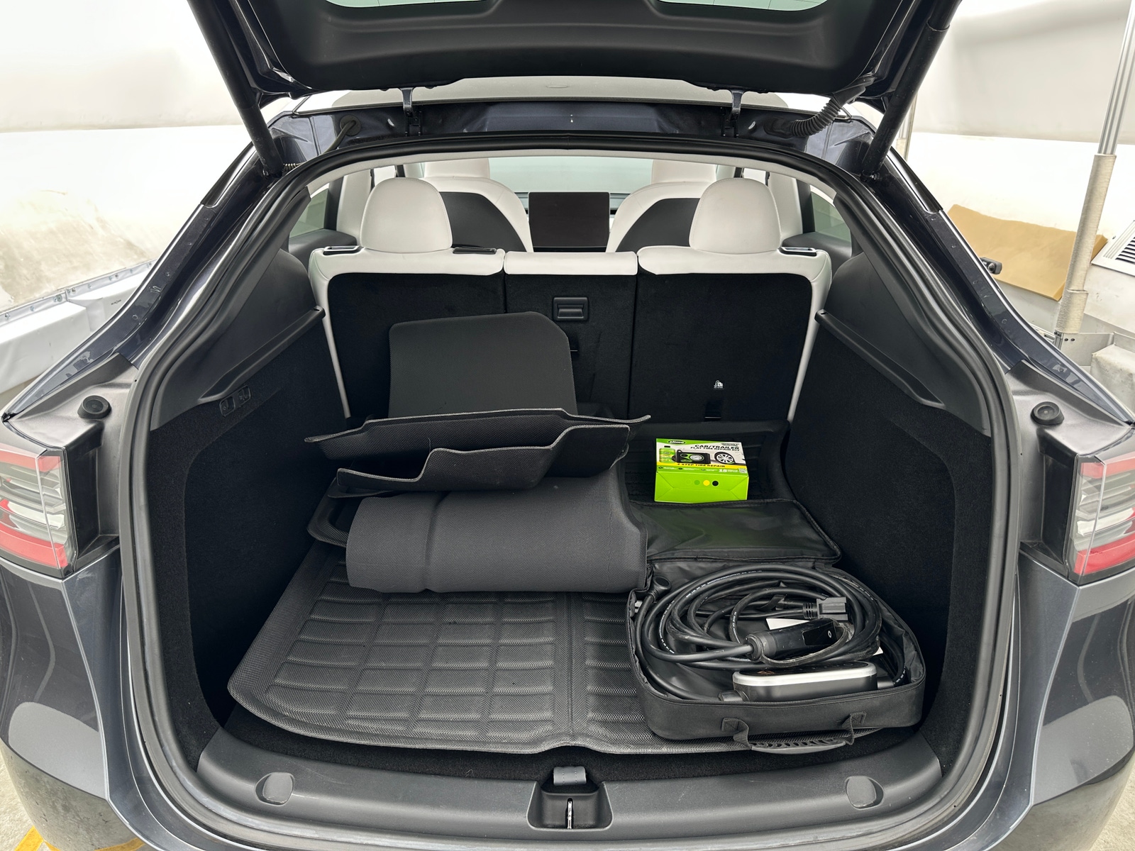 Thumbnail: 2023 Tesla Model Y - 6