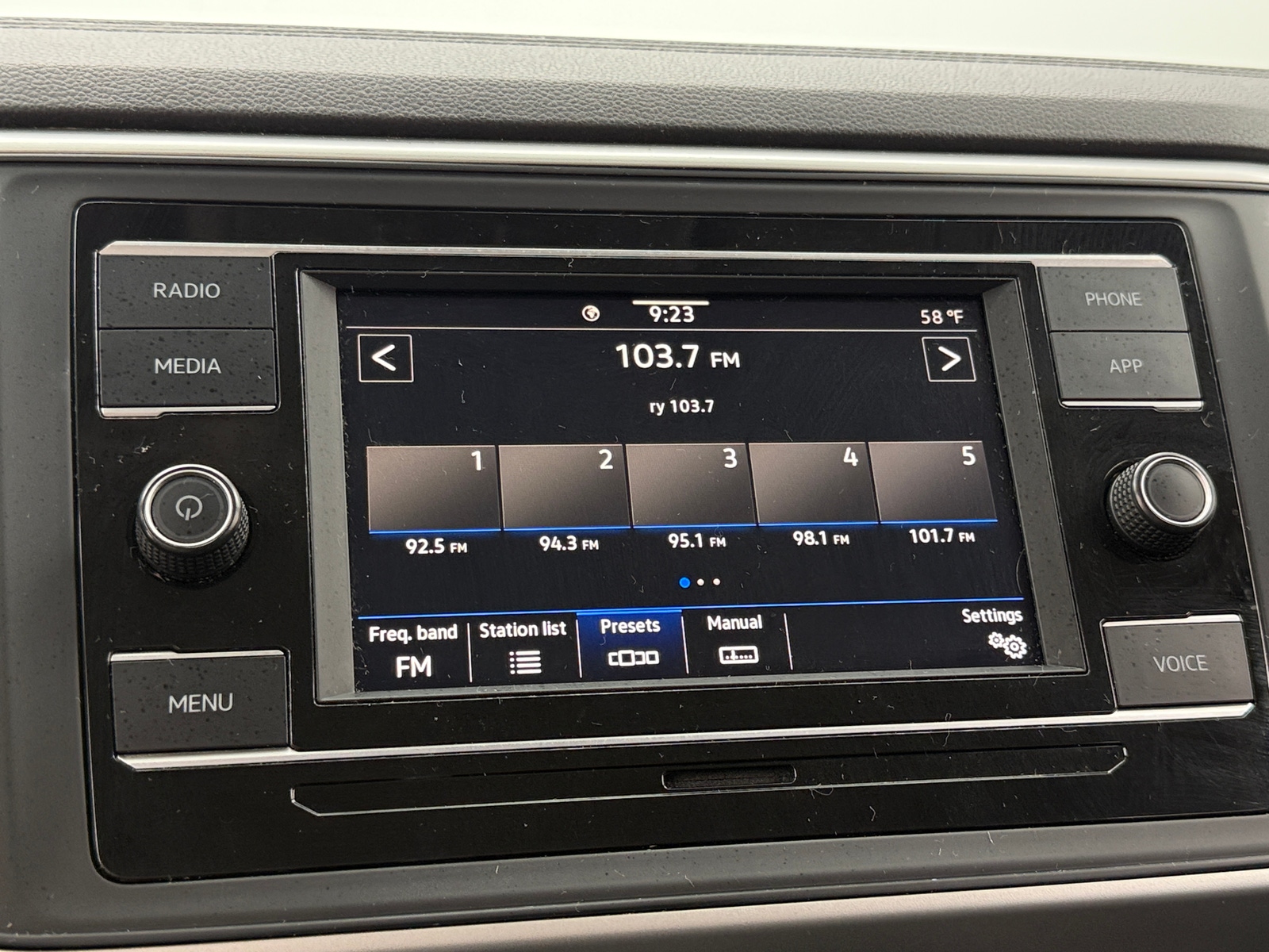 Thumbnail: 2021 Volkswagen Atlas - 4