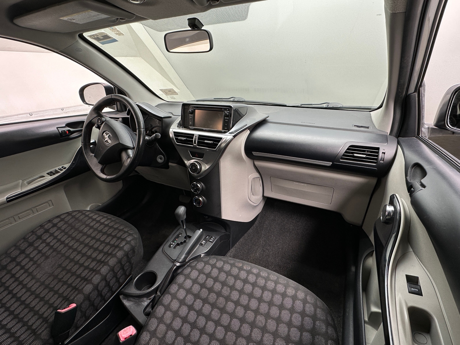 Thumbnail: 2015 Scion iQ - 3