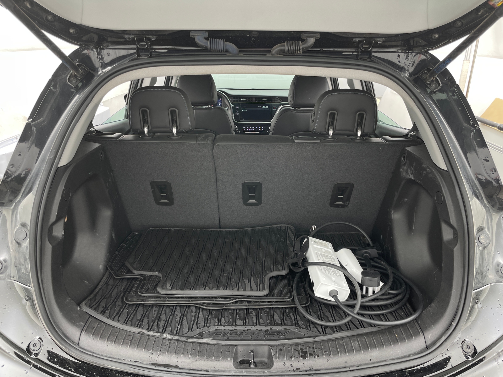 Thumbnail: 2023 Chevrolet Bolt EV - 6