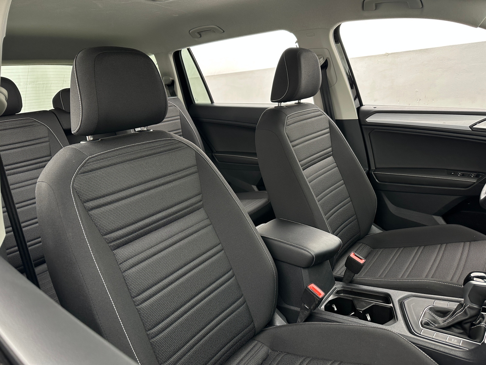 Thumbnail: 2024 Volkswagen Tiguan - 2