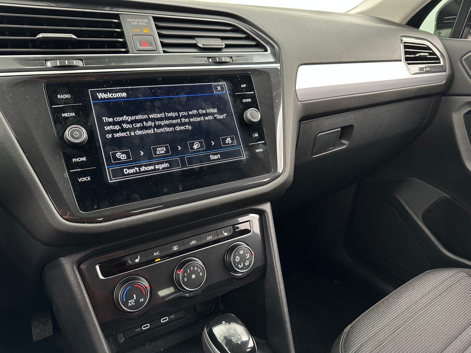 Thumbnail: 2024 Volkswagen Tiguan - 4