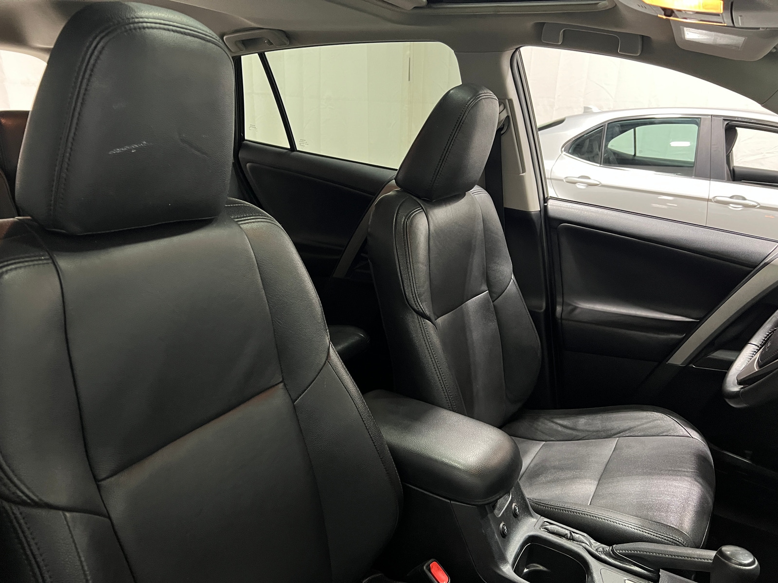 Thumbnail: 2016 Toyota RAV4 - 2