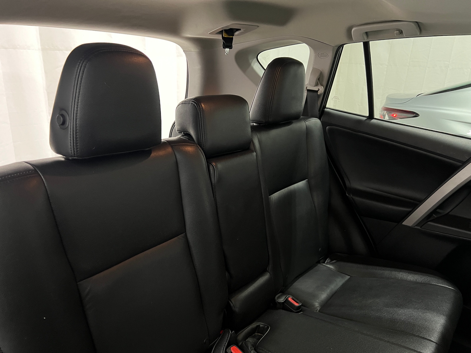 Thumbnail: 2016 Toyota RAV4 - 6