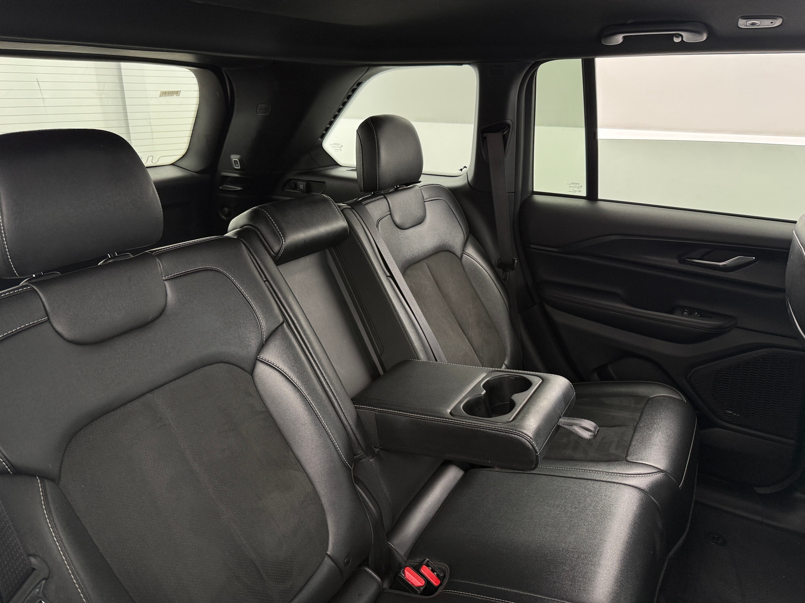 Thumbnail: 2024 Jeep Grand Cherokee - 6