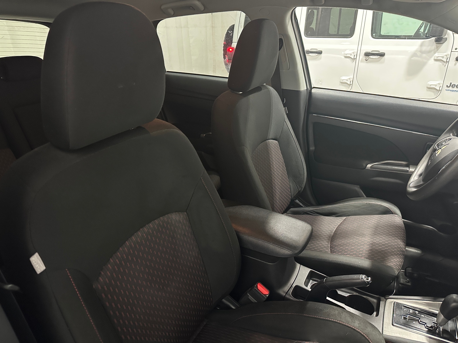 Thumbnail: 2018 Mitsubishi Outlander Sport - 2