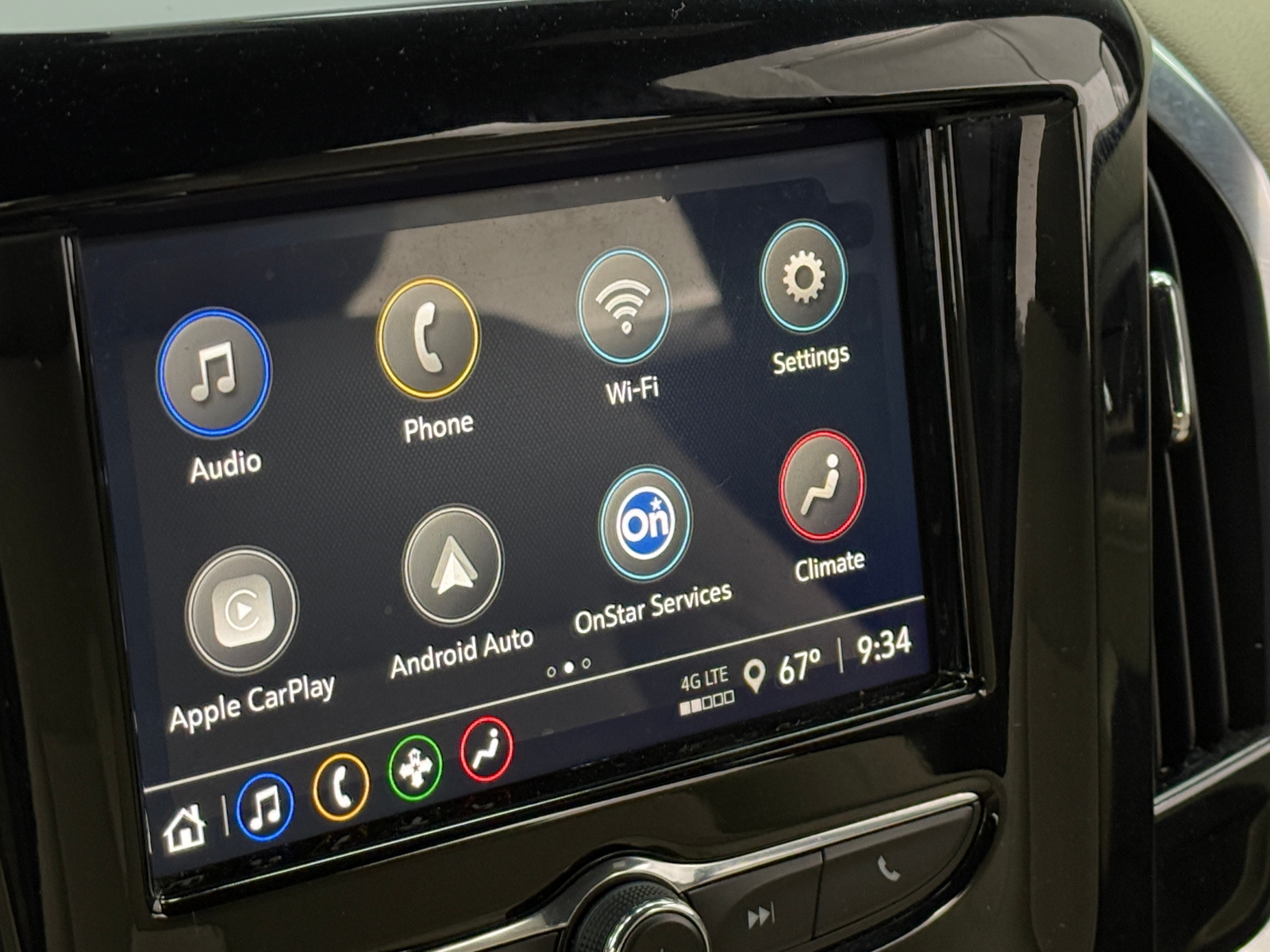 Thumbnail: 2022 Chevrolet Traverse - 4