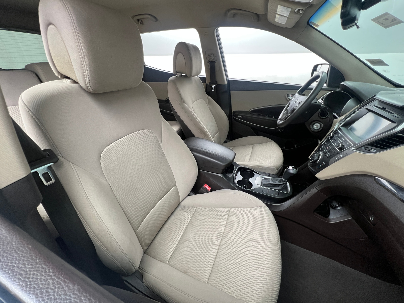 Thumbnail: 2017 Hyundai Santa Fe - 2