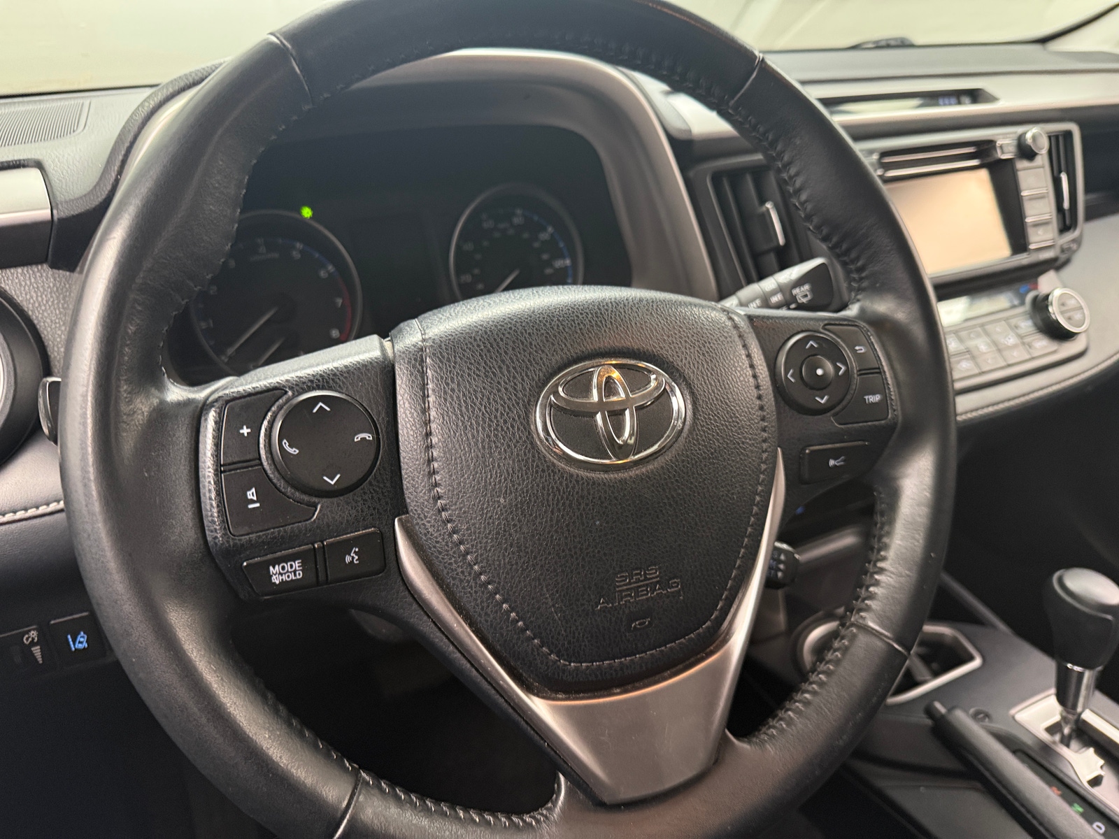 Thumbnail: 2017 Toyota RAV4 - 5