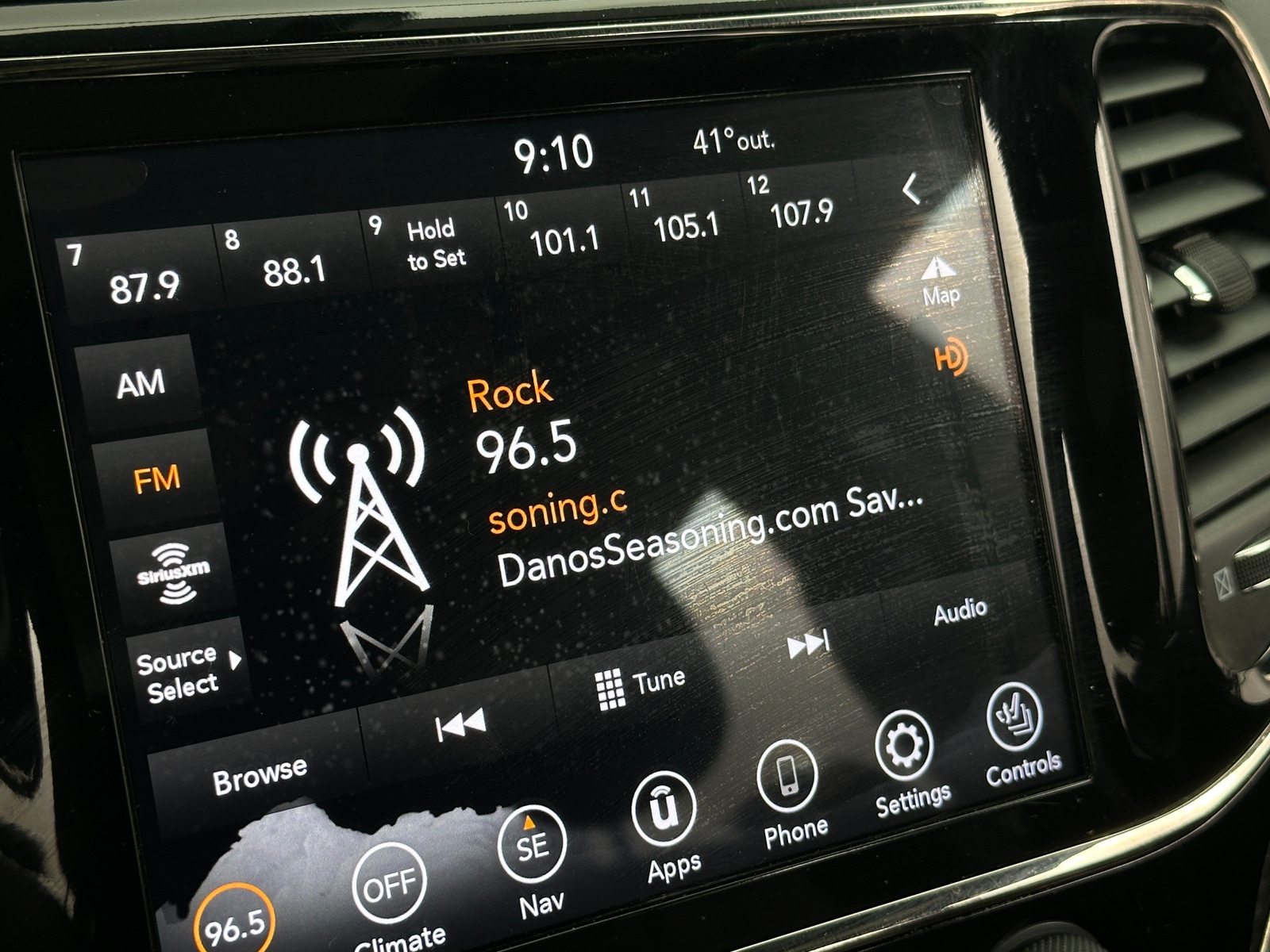 Thumbnail: 2020 Jeep Grand Cherokee - 3