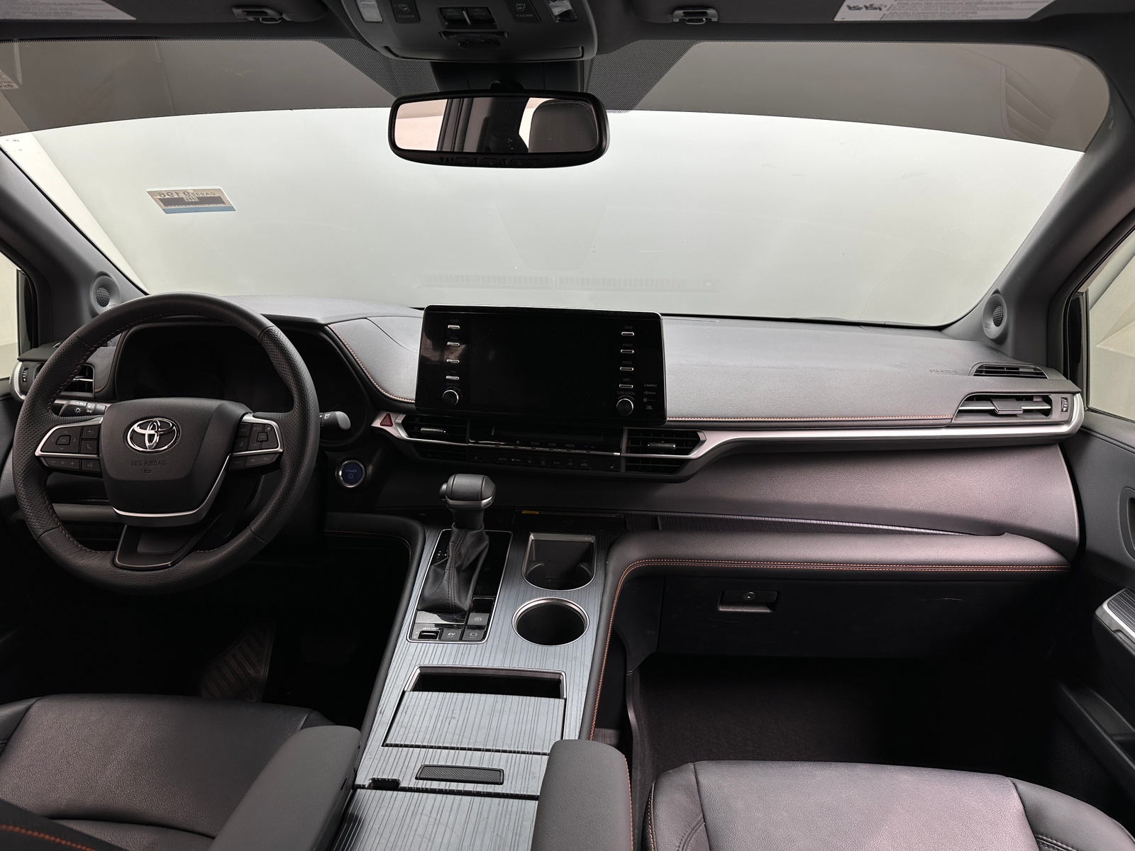 Thumbnail: 2024 Toyota Sienna - 2