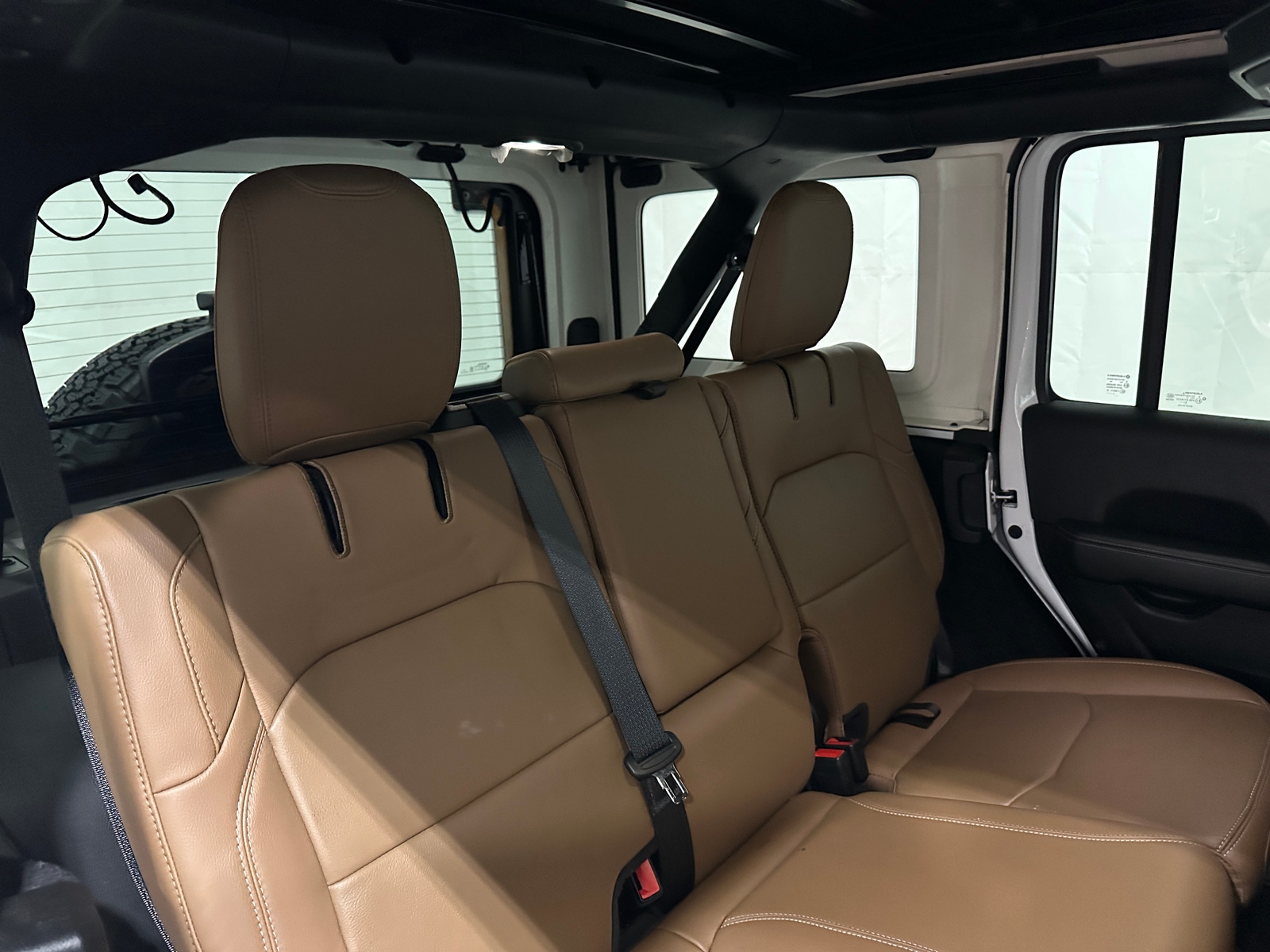 Thumbnail: 2021 Jeep Wrangler - 6