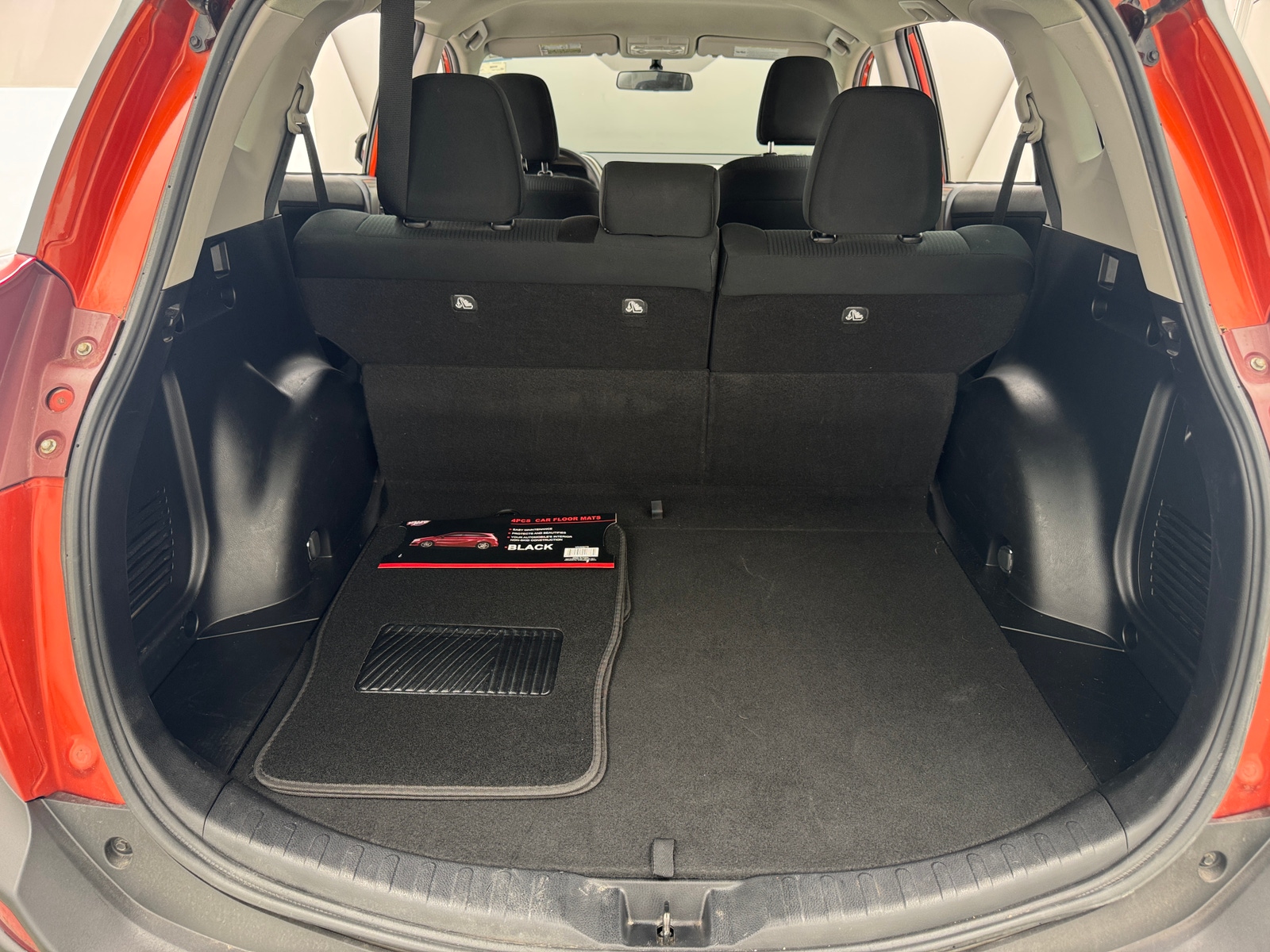 Thumbnail: 2015 Toyota RAV4 - 7