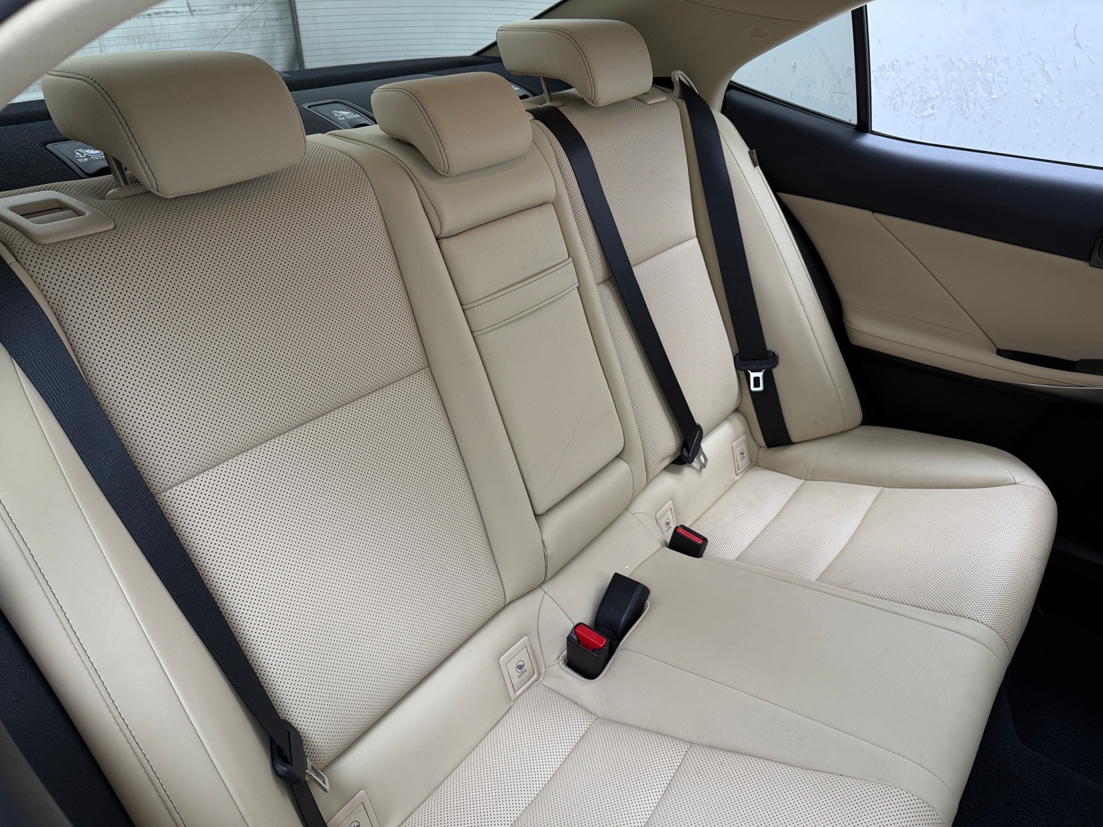 Thumbnail: 2016 Lexus IS - 5