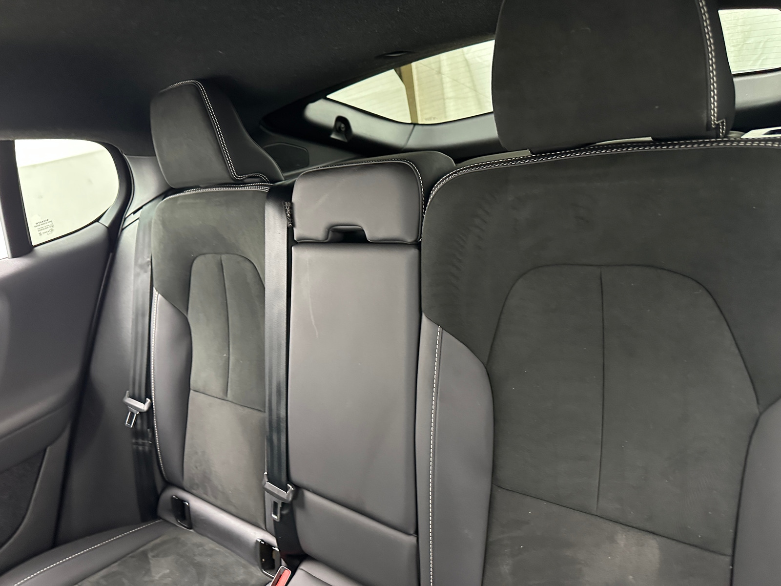 Thumbnail: 2023 Volvo C40 - 6