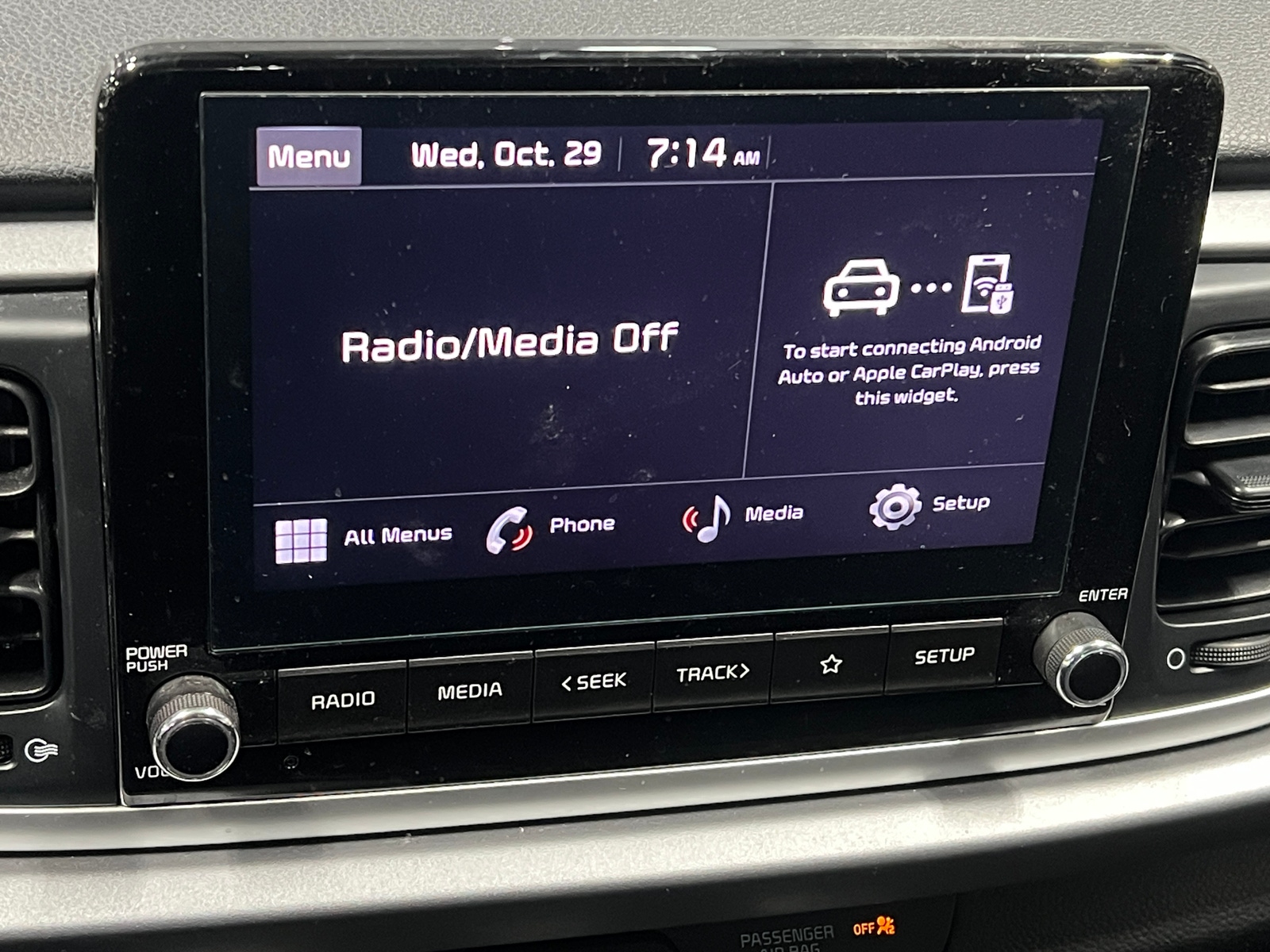 Thumbnail: 2023 Kia Rio - 4