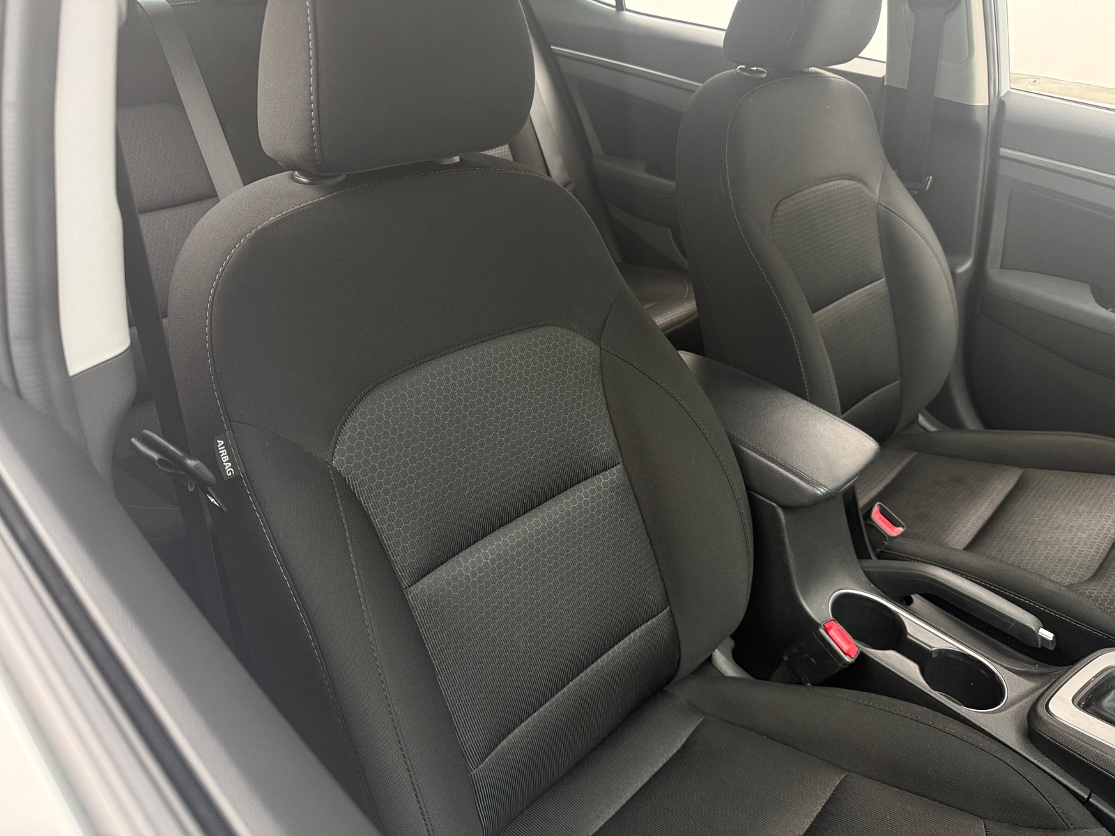 Thumbnail: 2017 Hyundai Elantra - 2