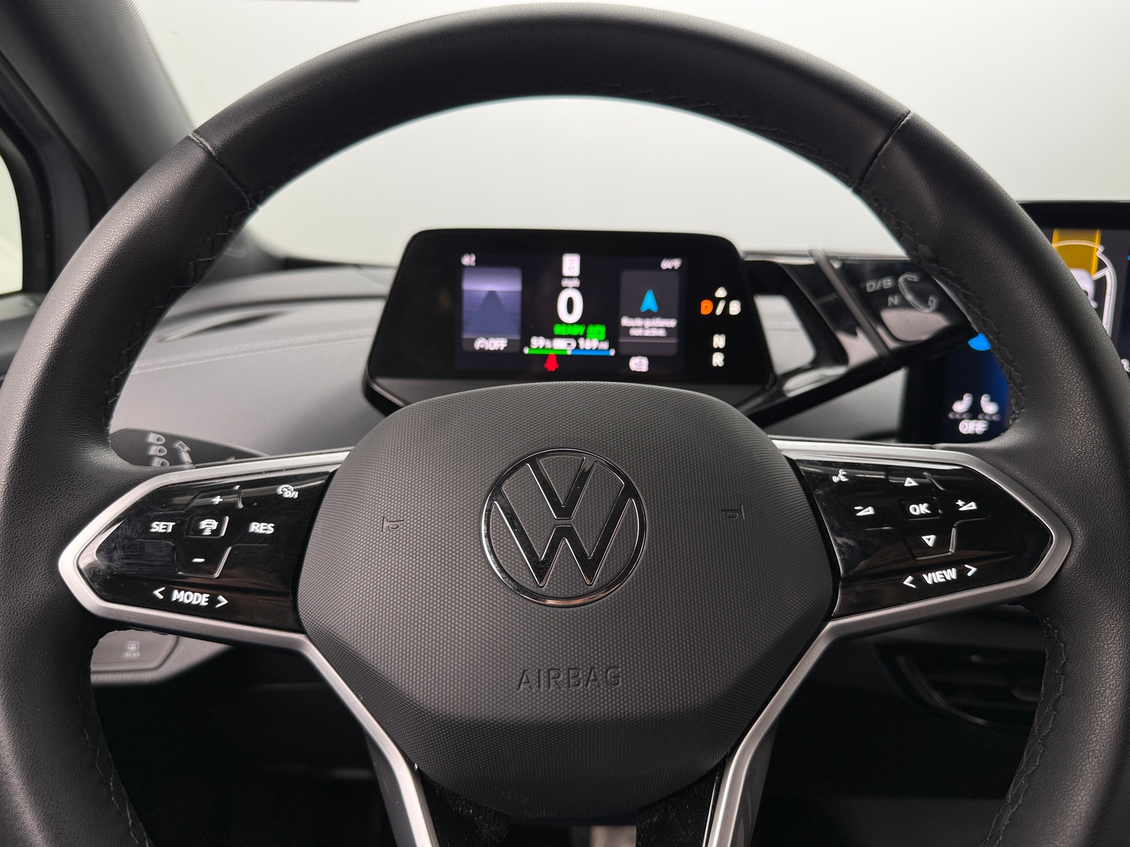 Thumbnail: 2023 Volkswagen ID.4 - 5