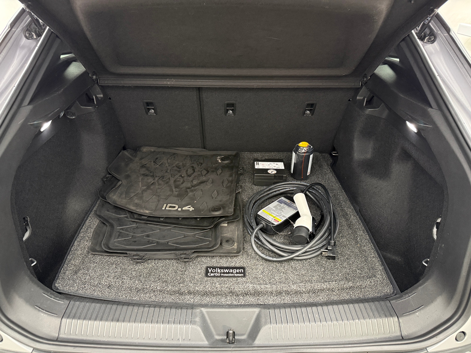 Thumbnail: 2023 Volkswagen ID.4 - 7