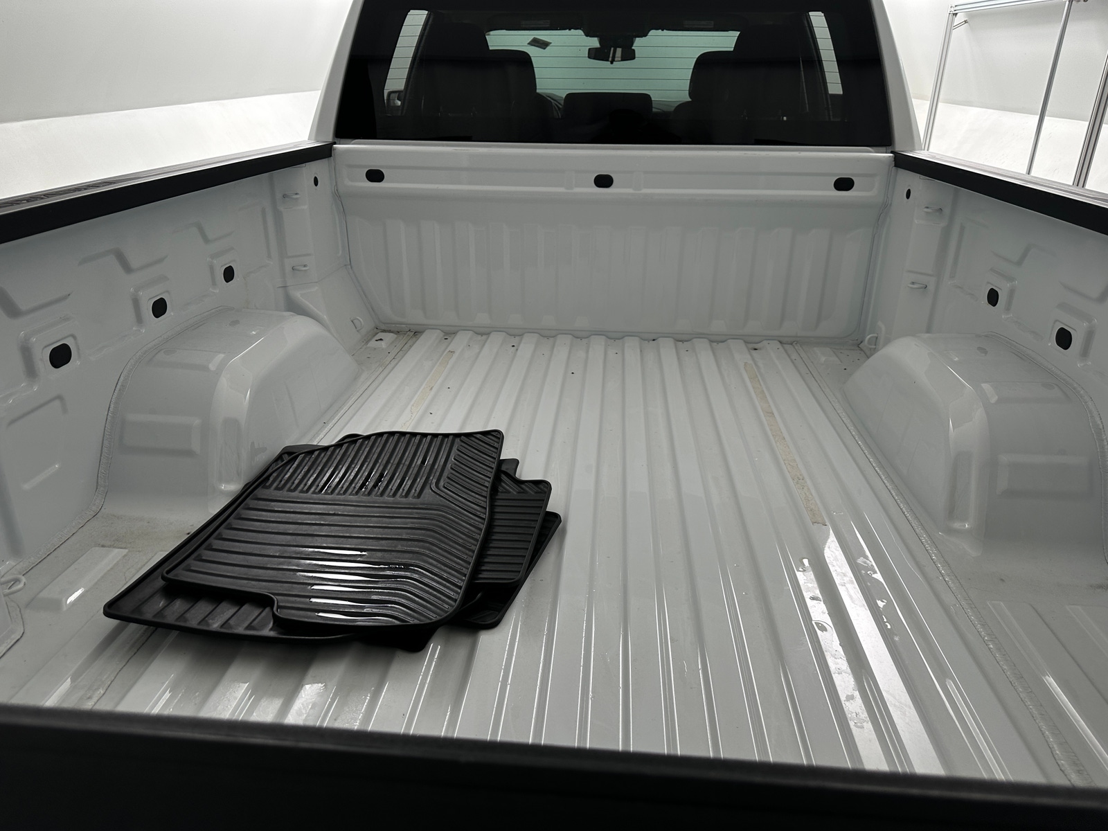 Thumbnail: 2022 Chevrolet Silverado 1500 - 7