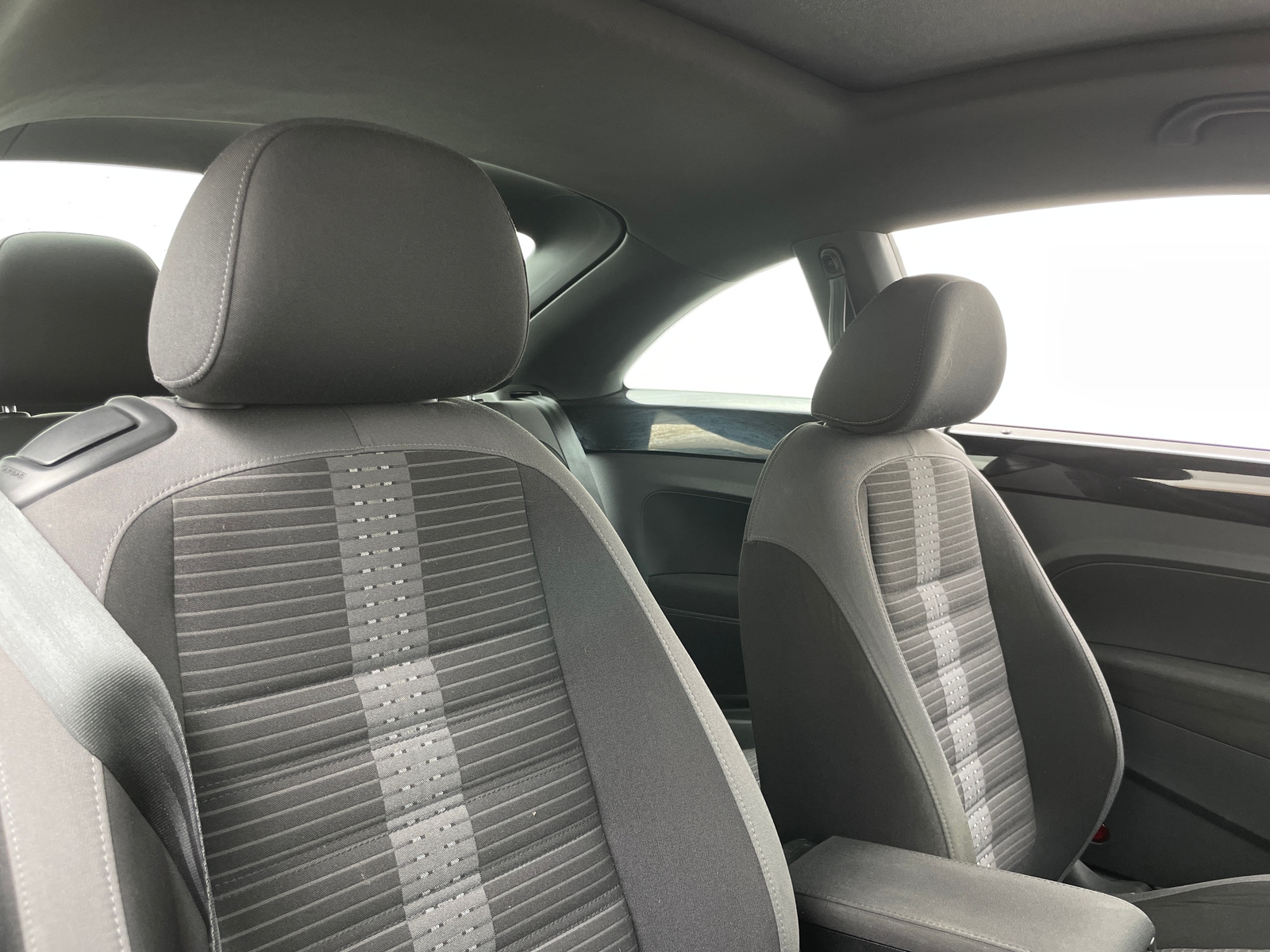 Thumbnail: 2012 Volkswagen Beetle - 2