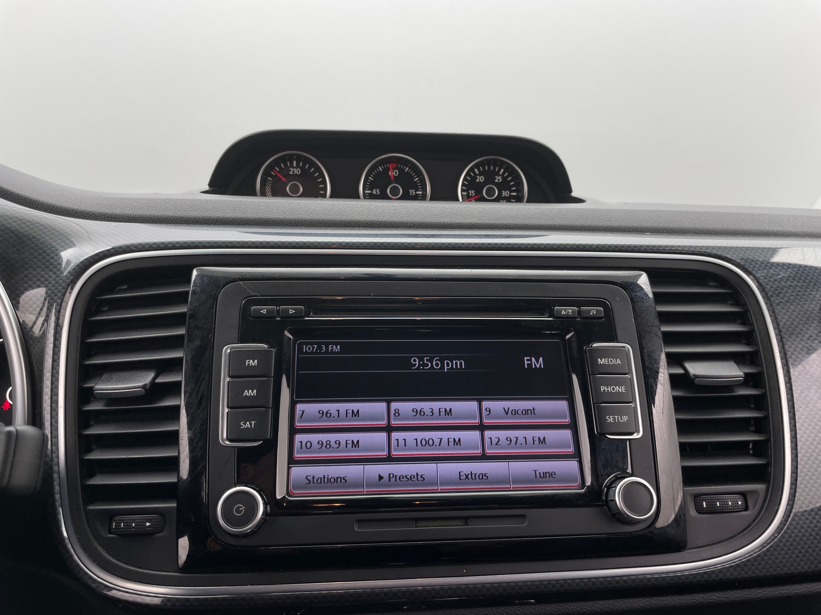 Thumbnail: 2012 Volkswagen Beetle - 3