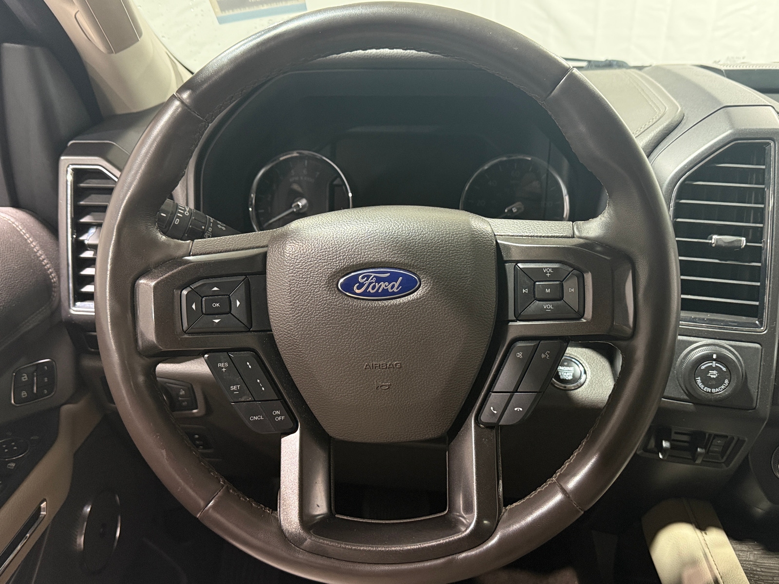 Thumbnail: 2021 Ford Expedition - 4