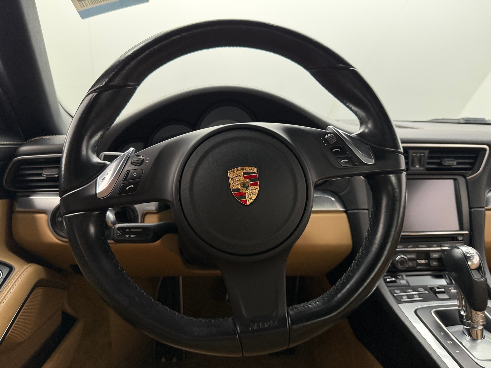 Thumbnail: 2015 Porsche 911 - 4