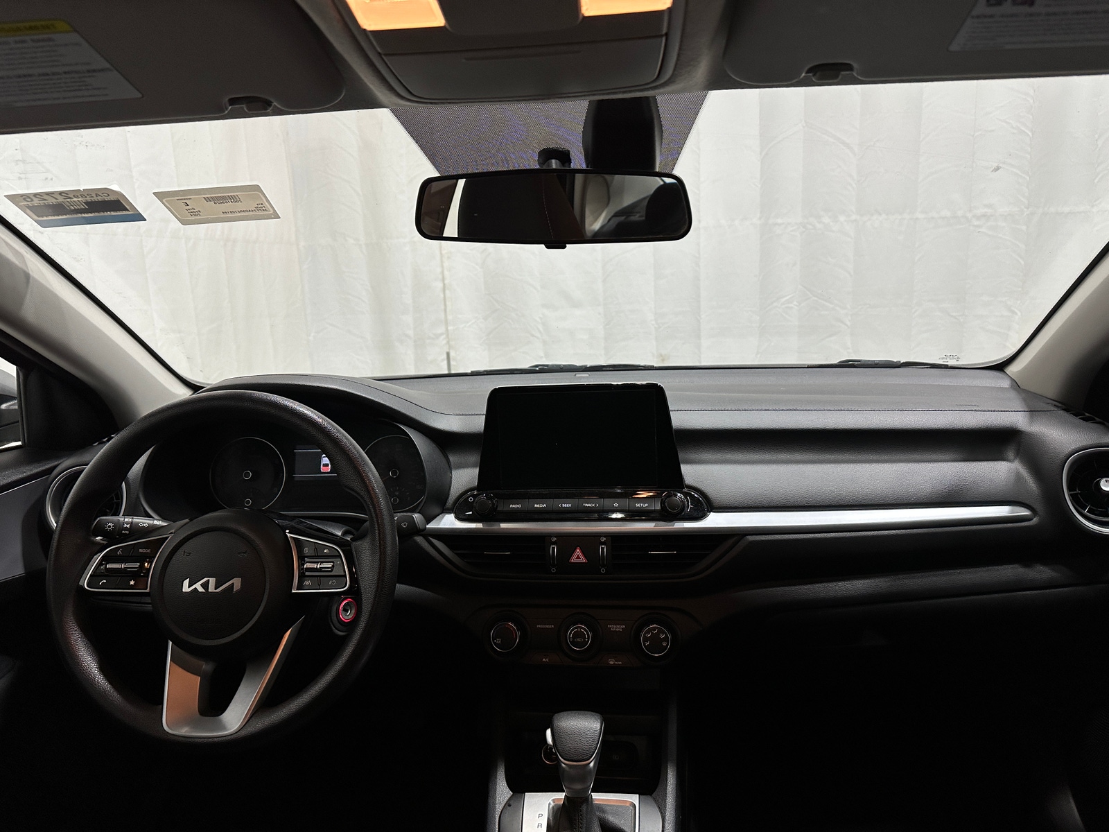 Thumbnail: 2024 Kia Forte - 3