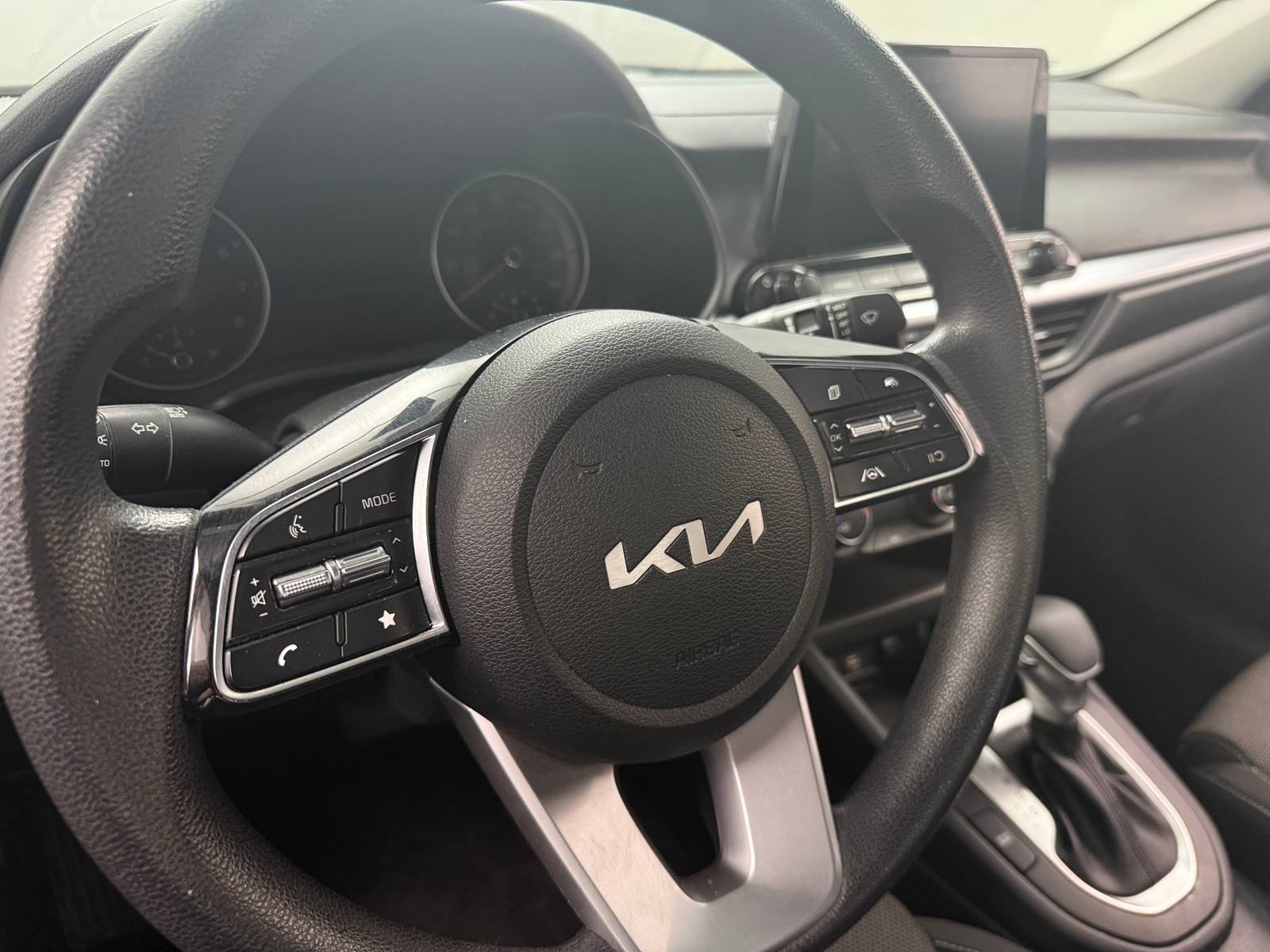 Thumbnail: 2022 Kia Forte - 5